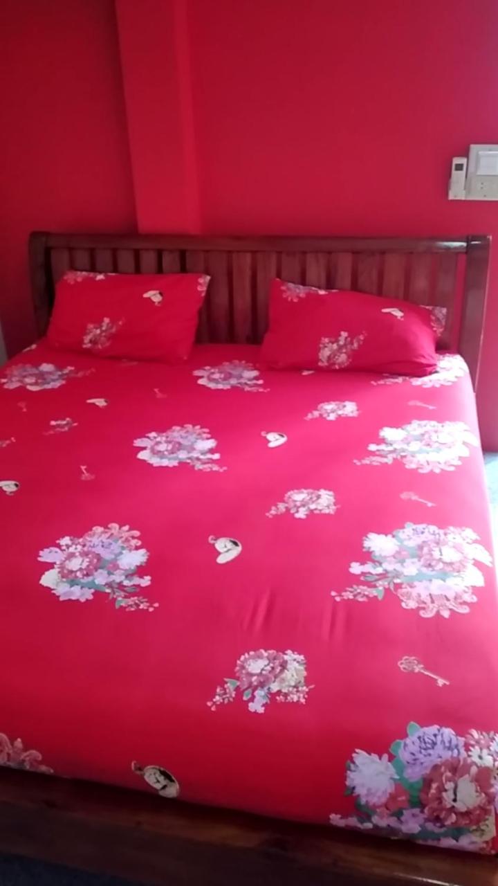 Quadruple Room with Private Bathroom - Photo 15