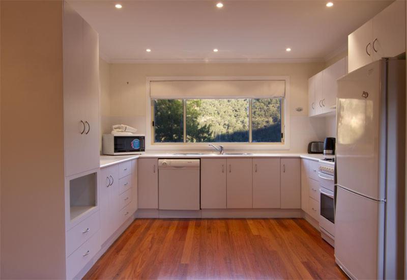 Four-Bedroom House photo 2