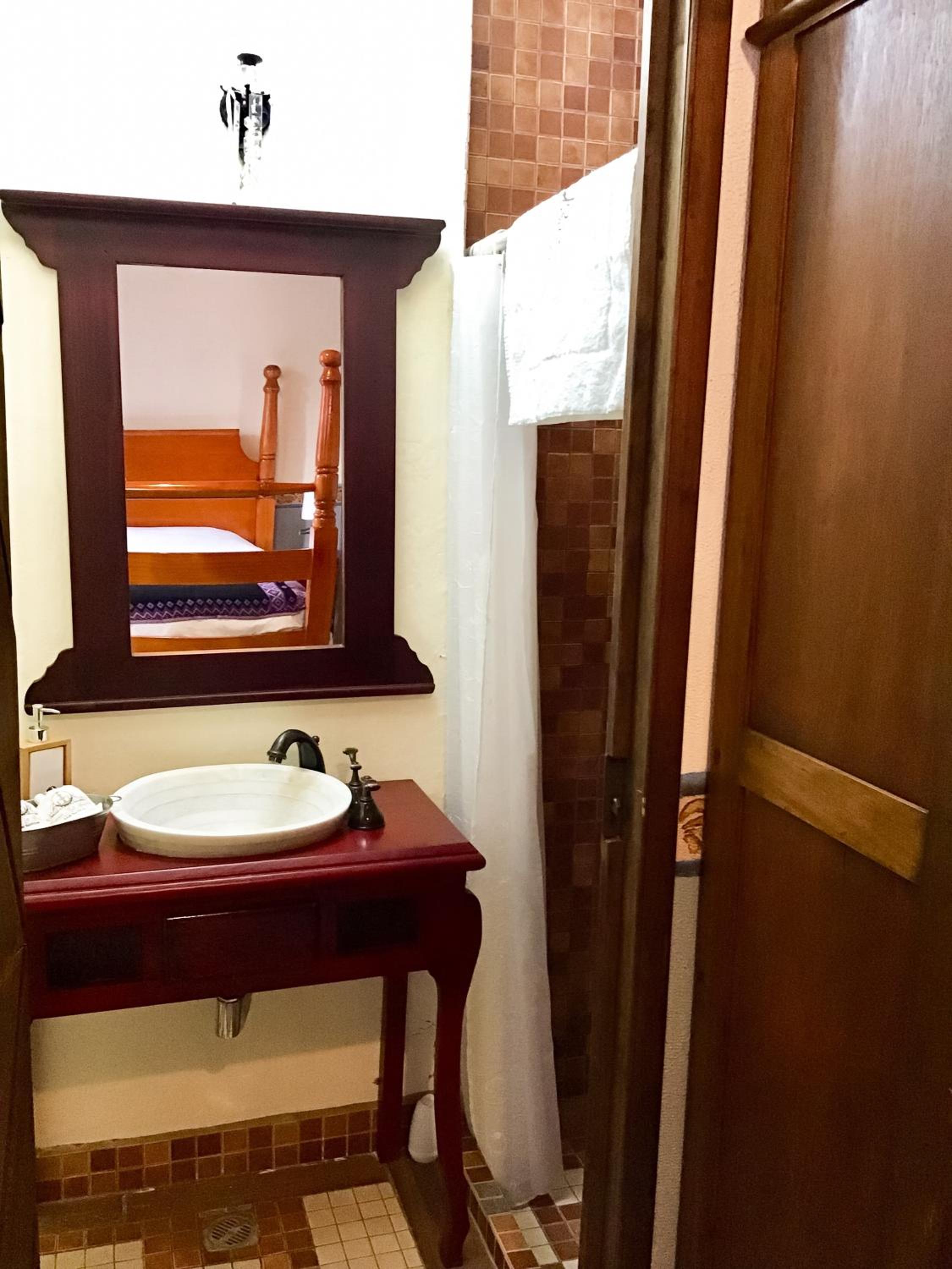 Double Room - Photo 19