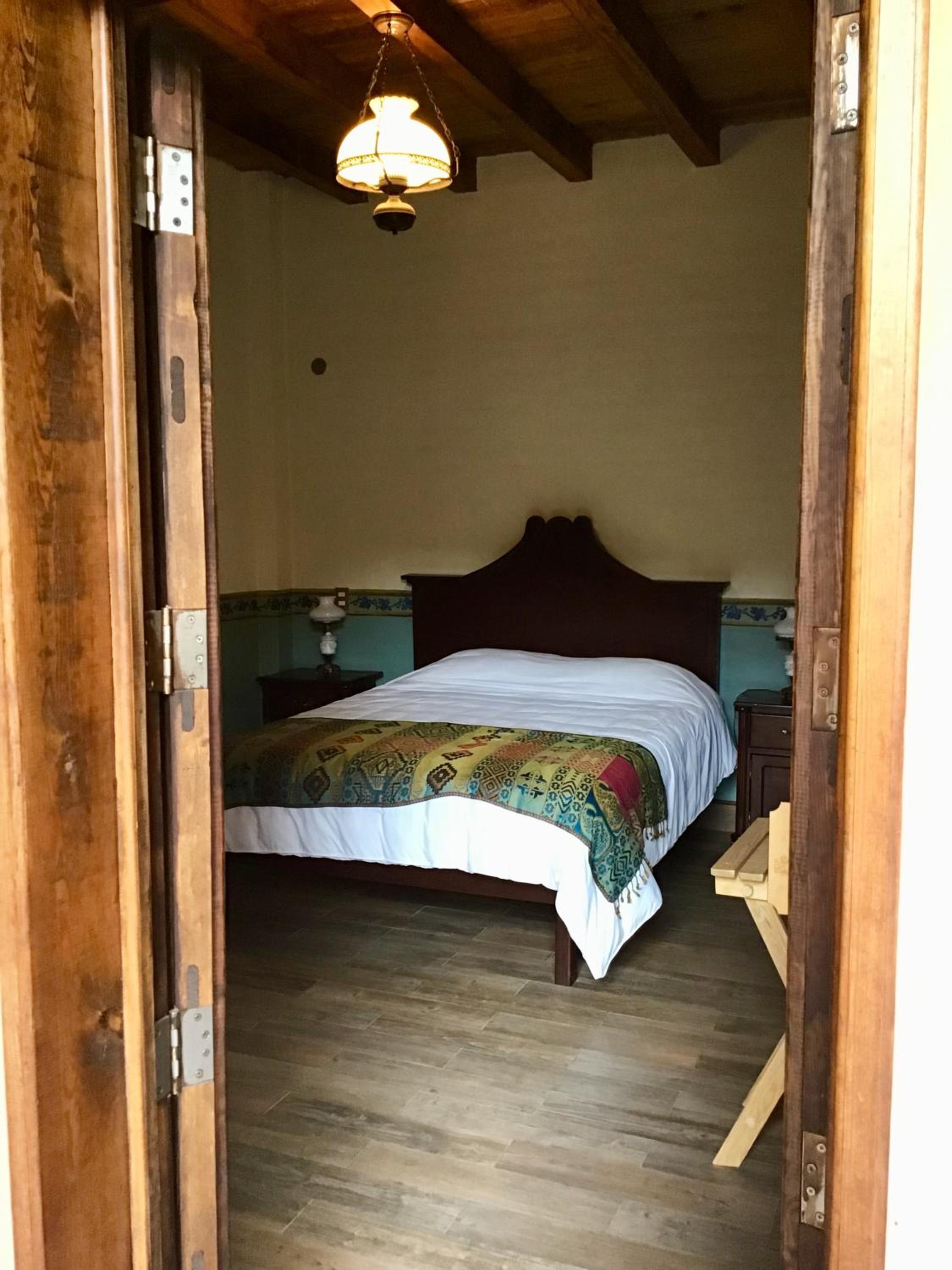 Double Room - Photo 2