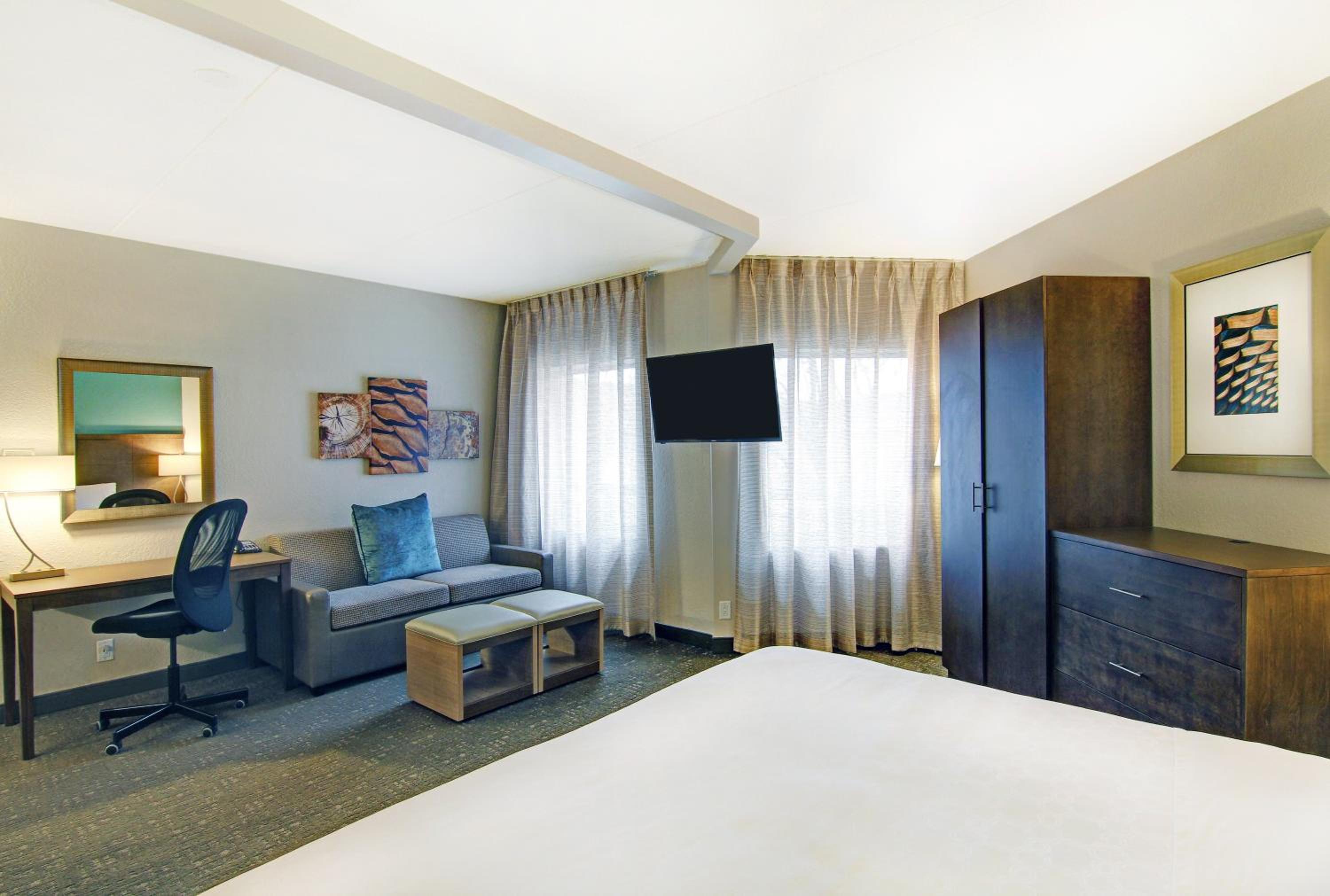 King Studio Suite - Photo 4