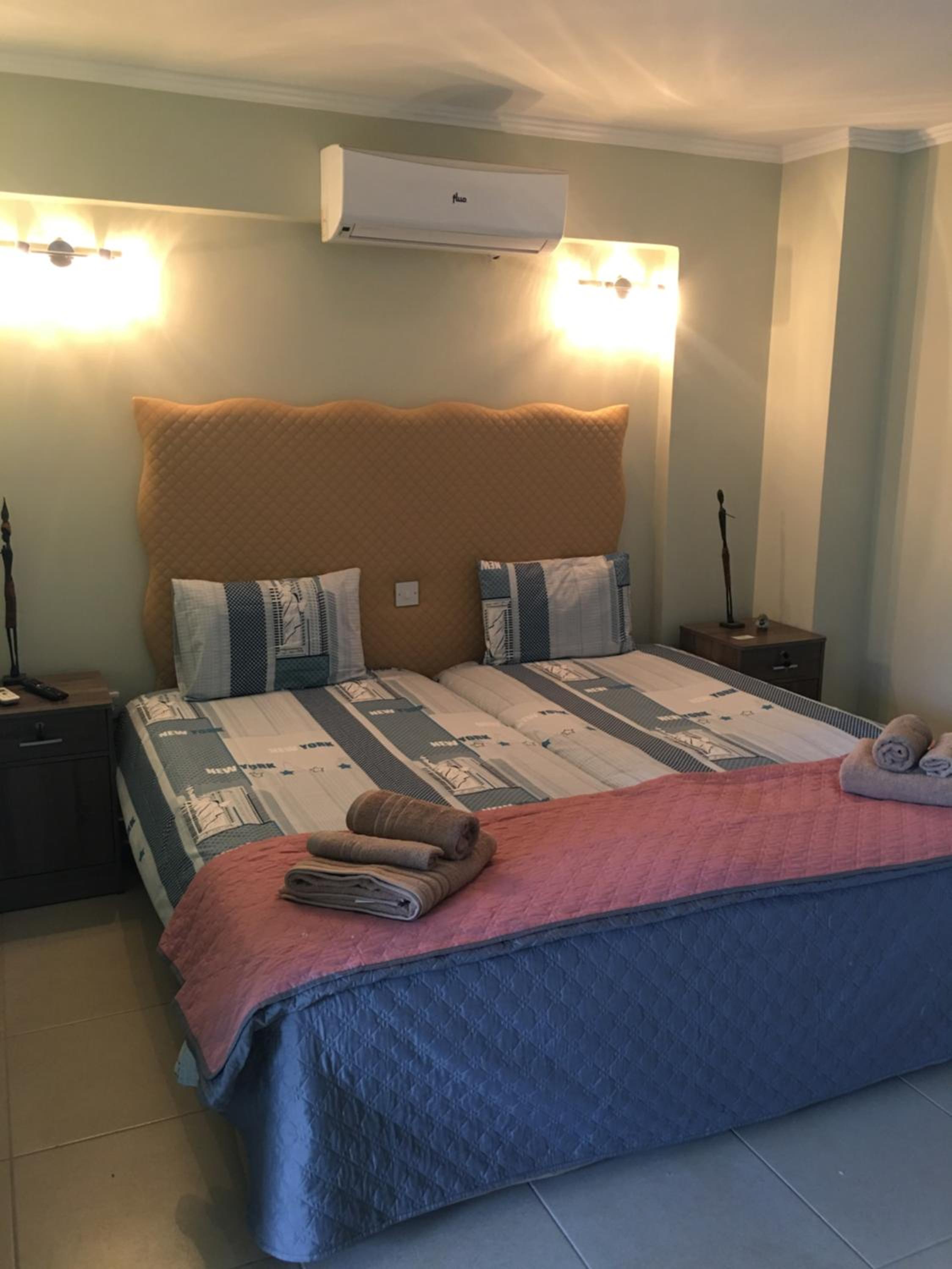 Studio Apartment - Photo 3