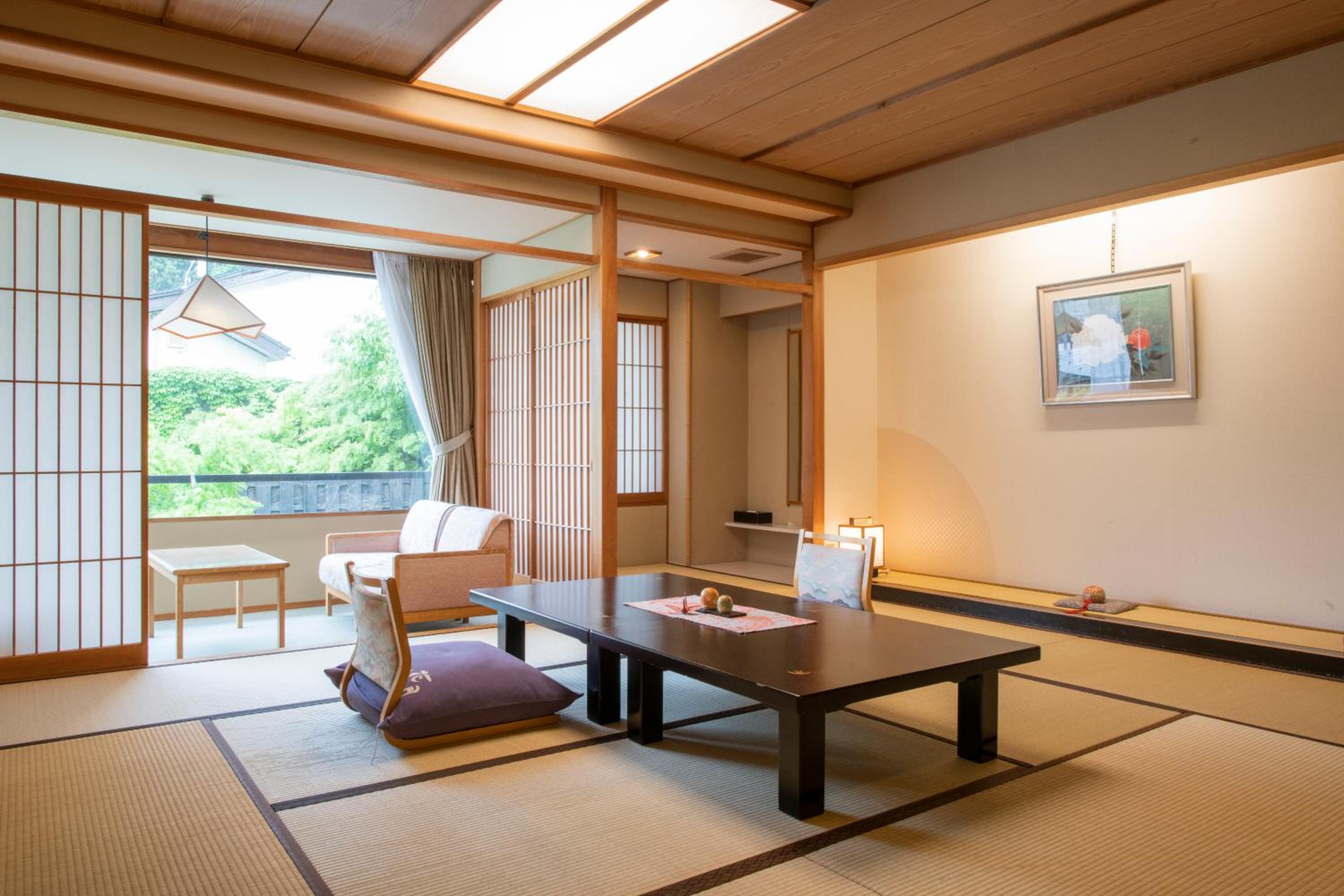 Japanese-Style Room