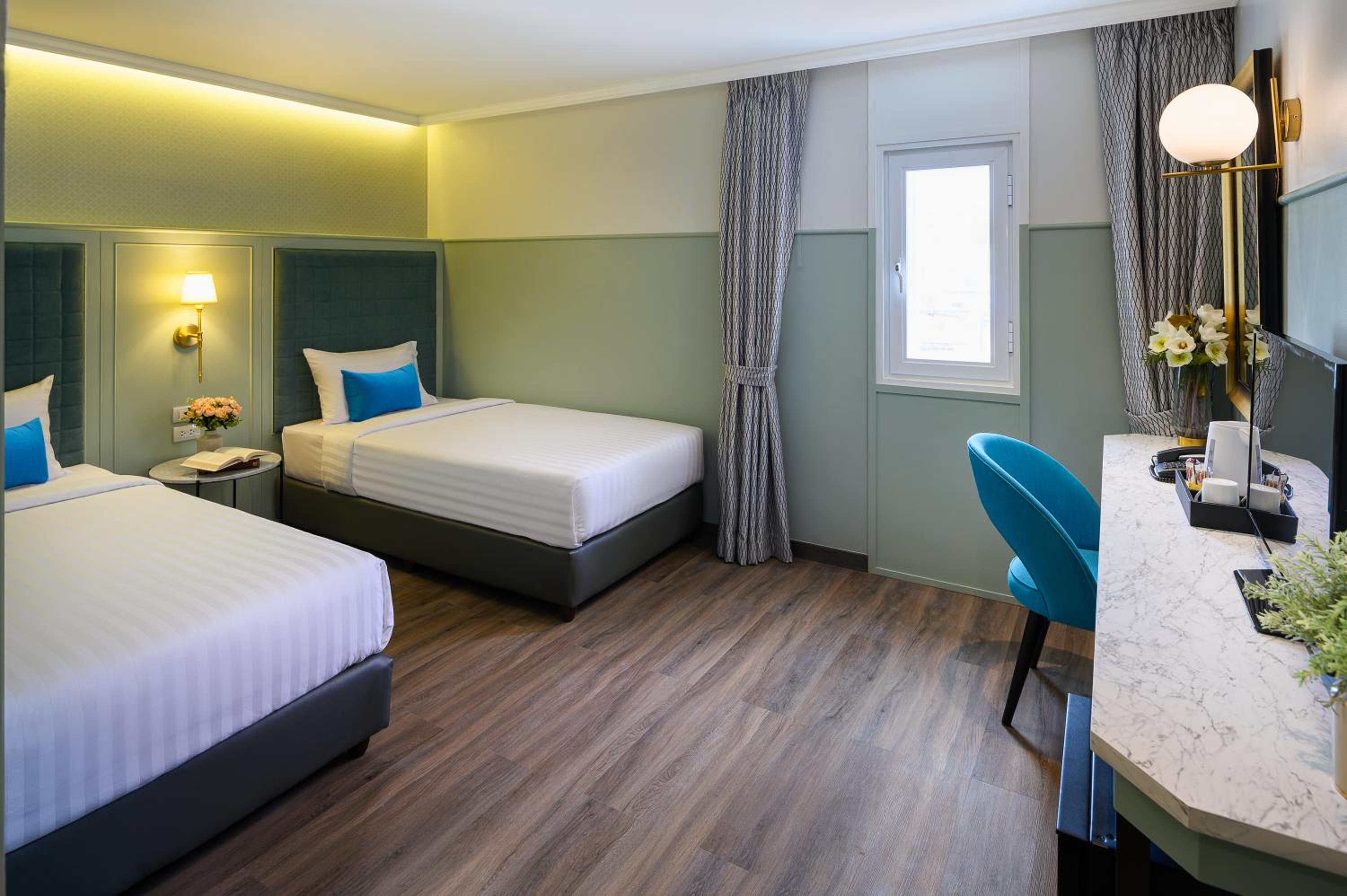 Deluxe Twin Room photo 3
