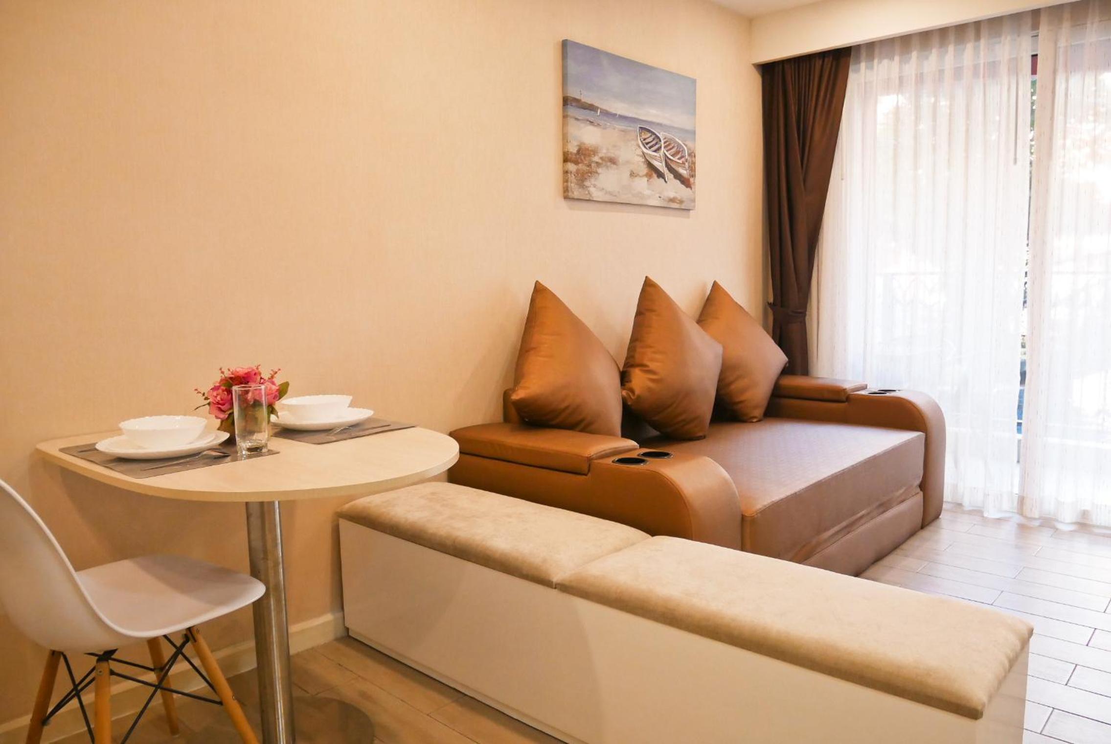 Apartment - Ground Floor - Photo 3