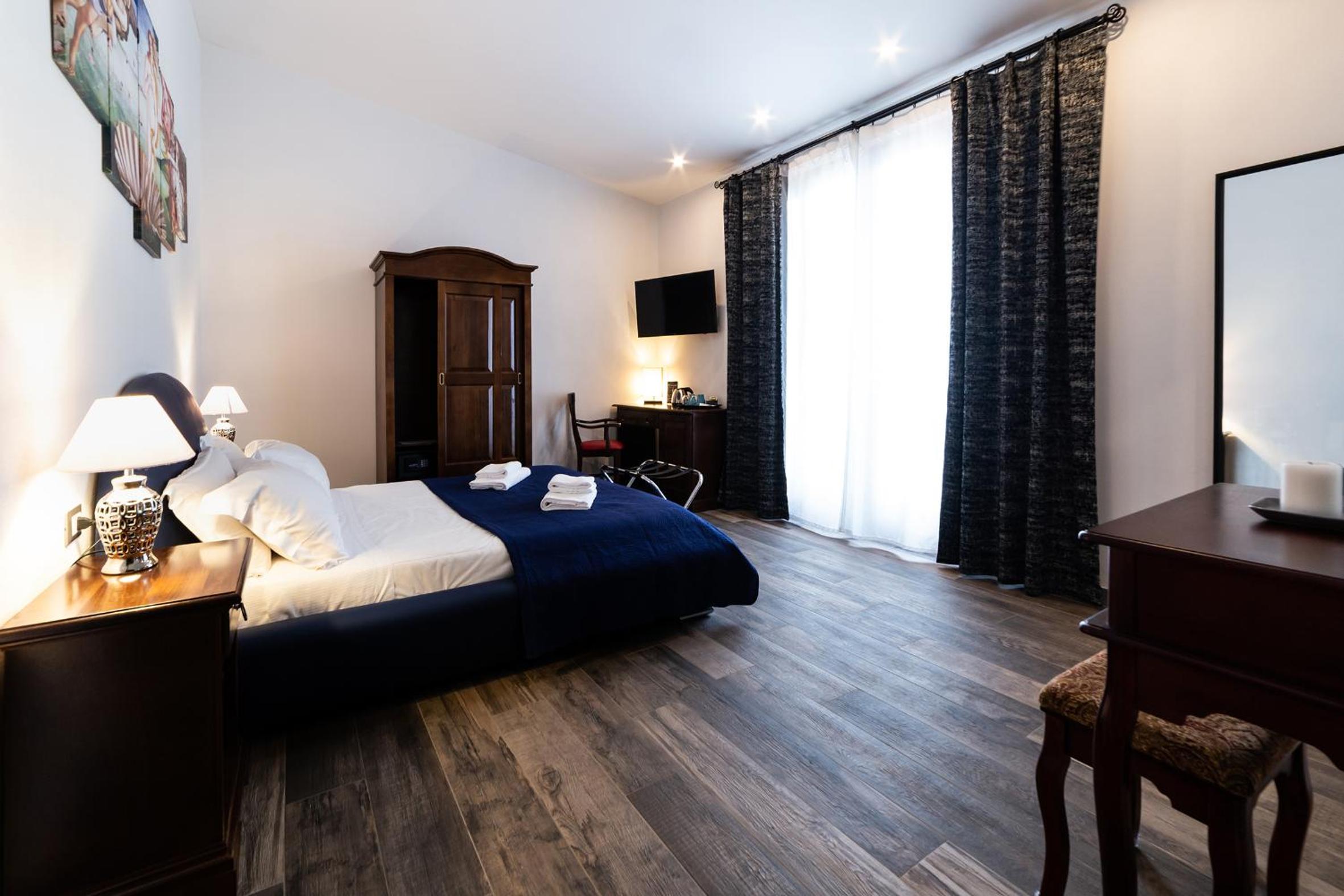 Deluxe Double Room photo 3