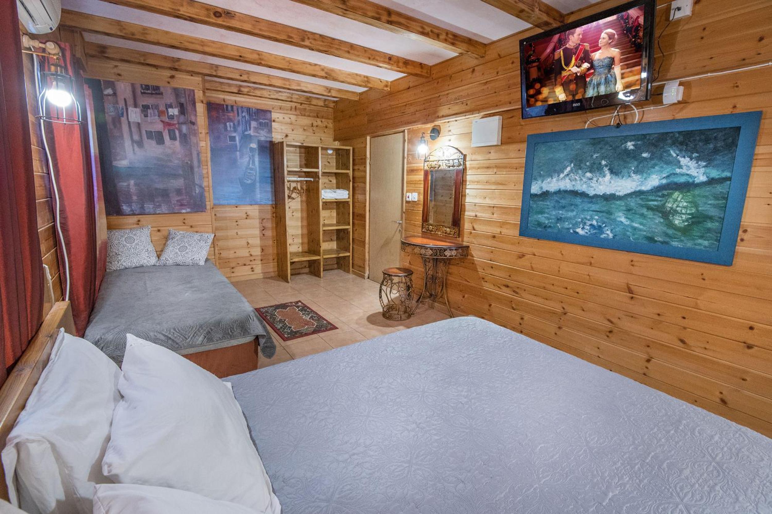 Standard Suite