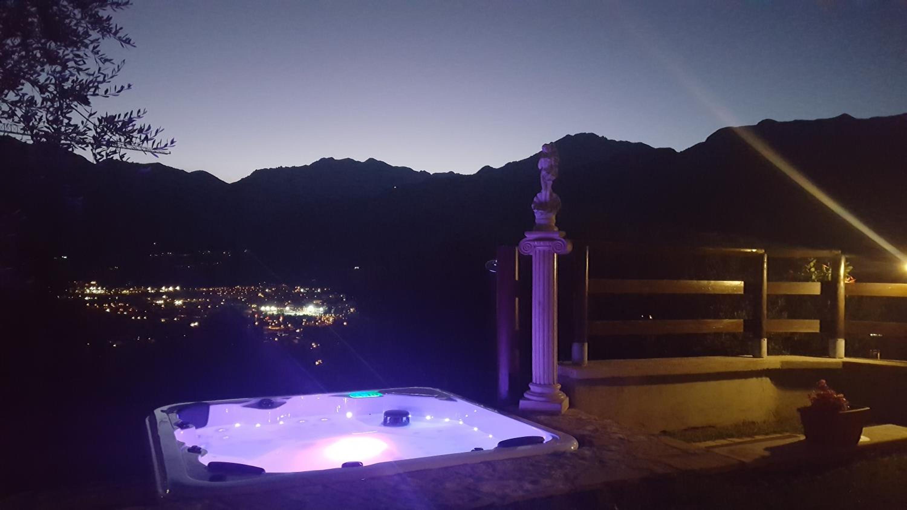 Deluxe Double Room with Castle View - Photo 6