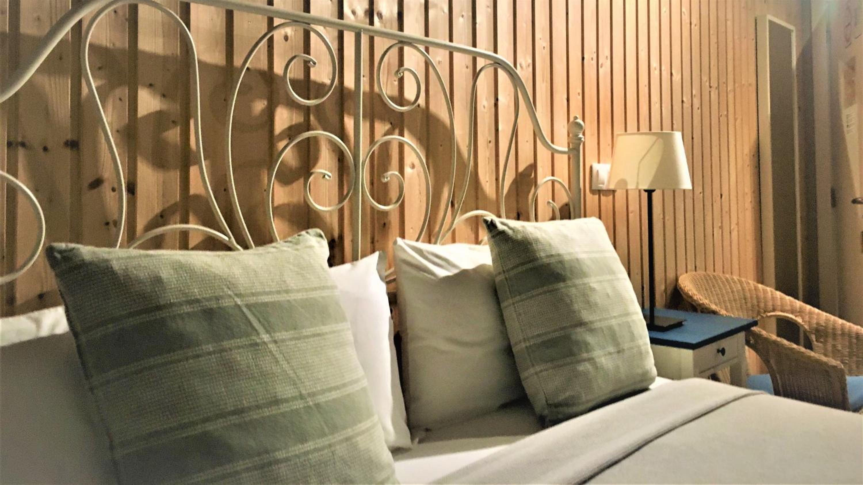 Double Room - Photo 16