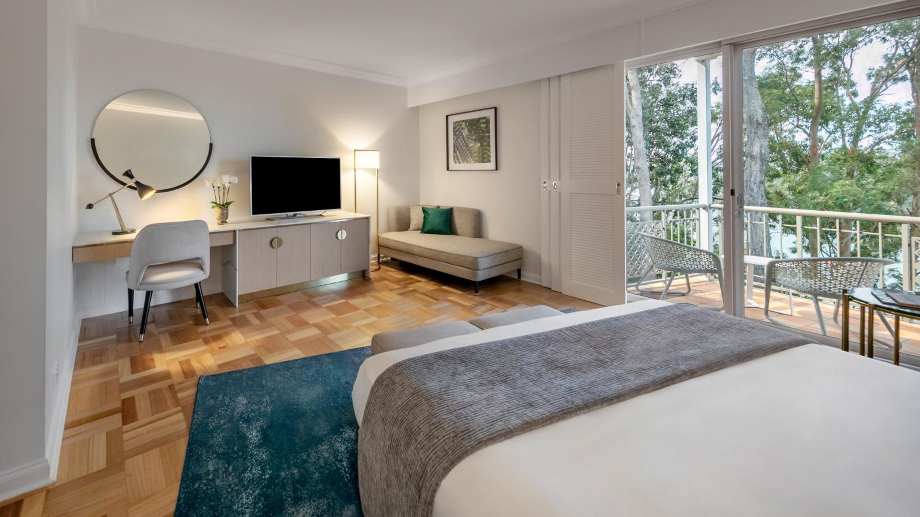 King Room with Marina View - Club Lounge Access - Photo 5