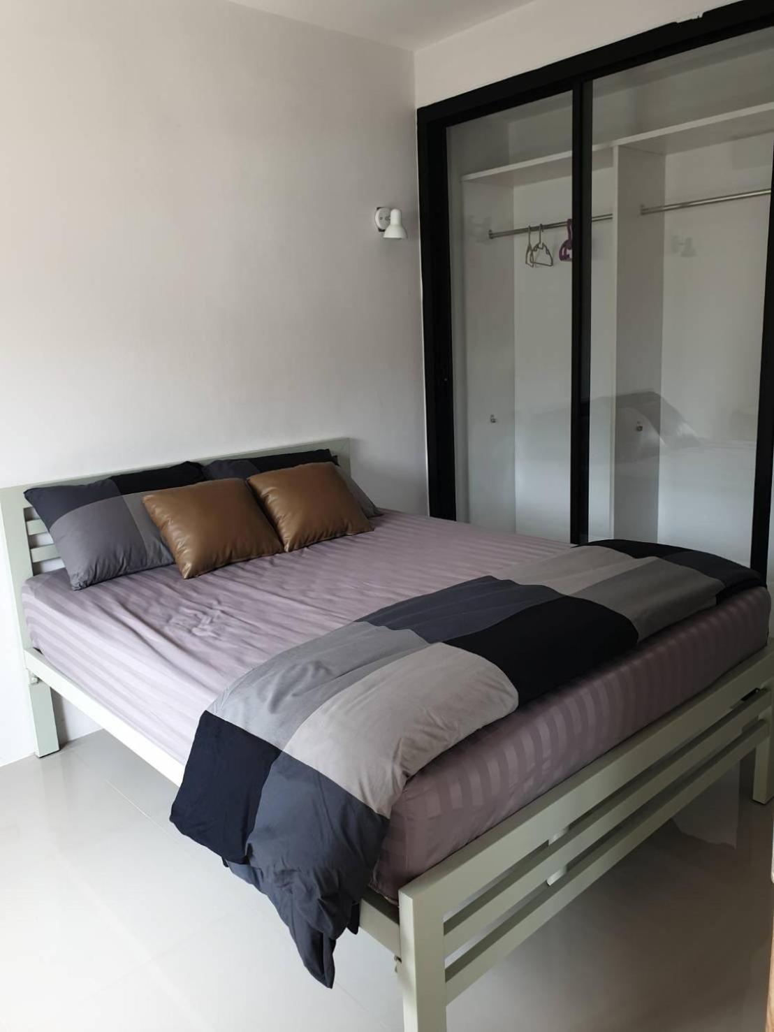 One-Bedroom Suite - Photo 1