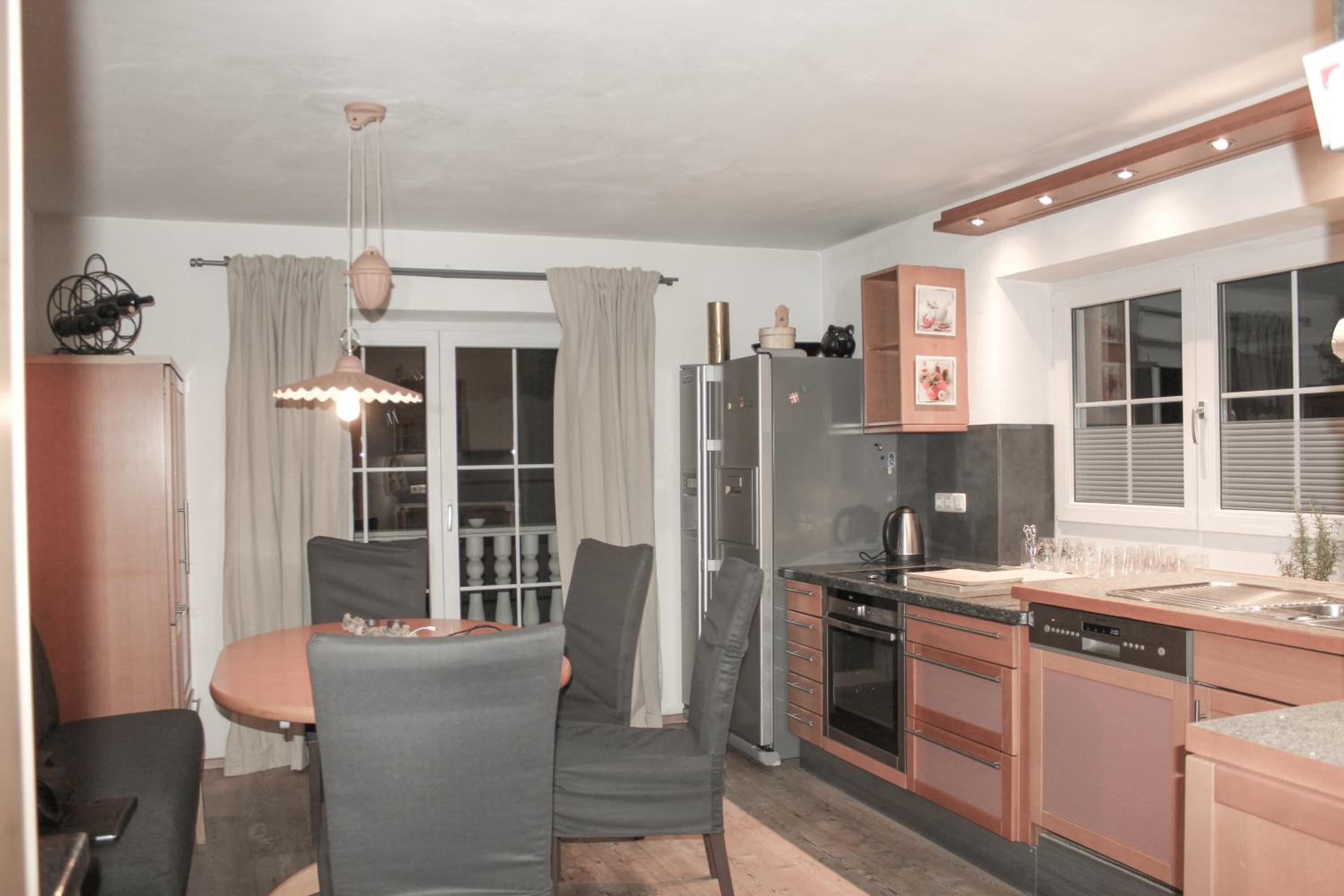Three-Bedroom Apartment - Photo 9