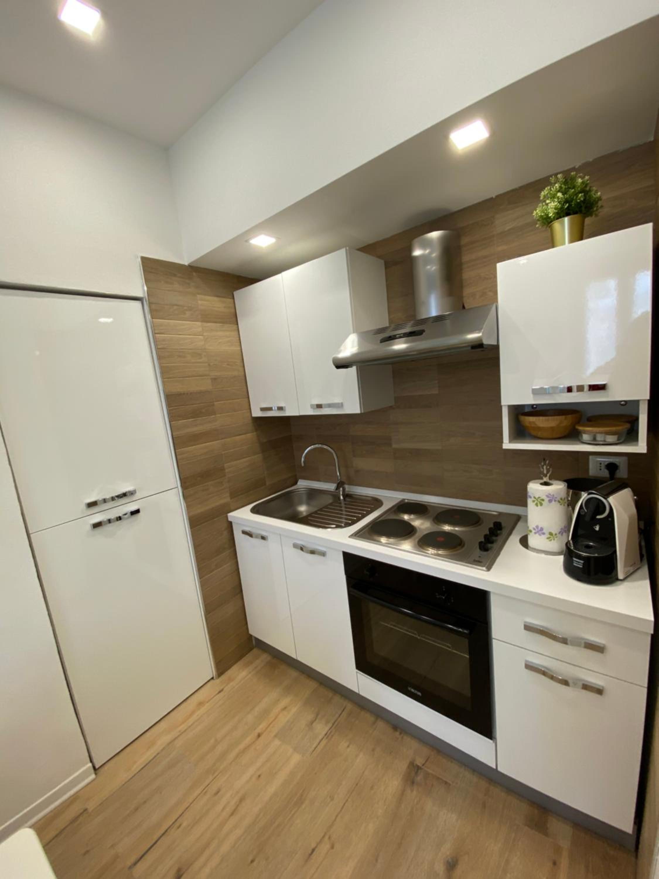 One-Bedroom Apartment - Photo 11