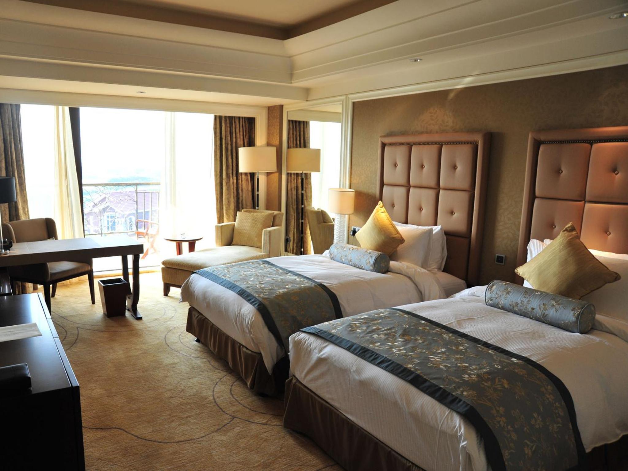 Luxury Twin Room With Beach View photo 1