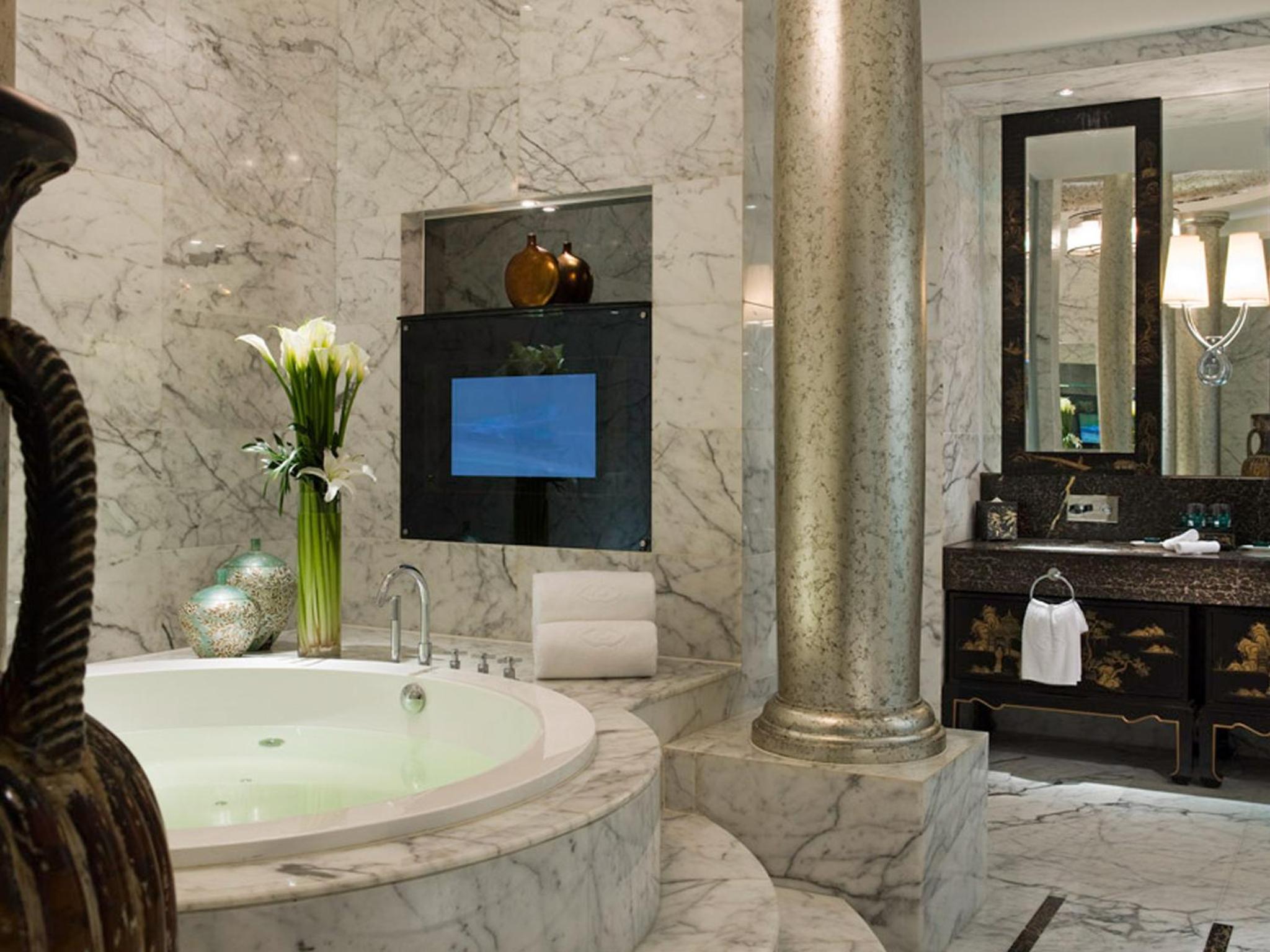 Luxury King Room With Beach View photo 3