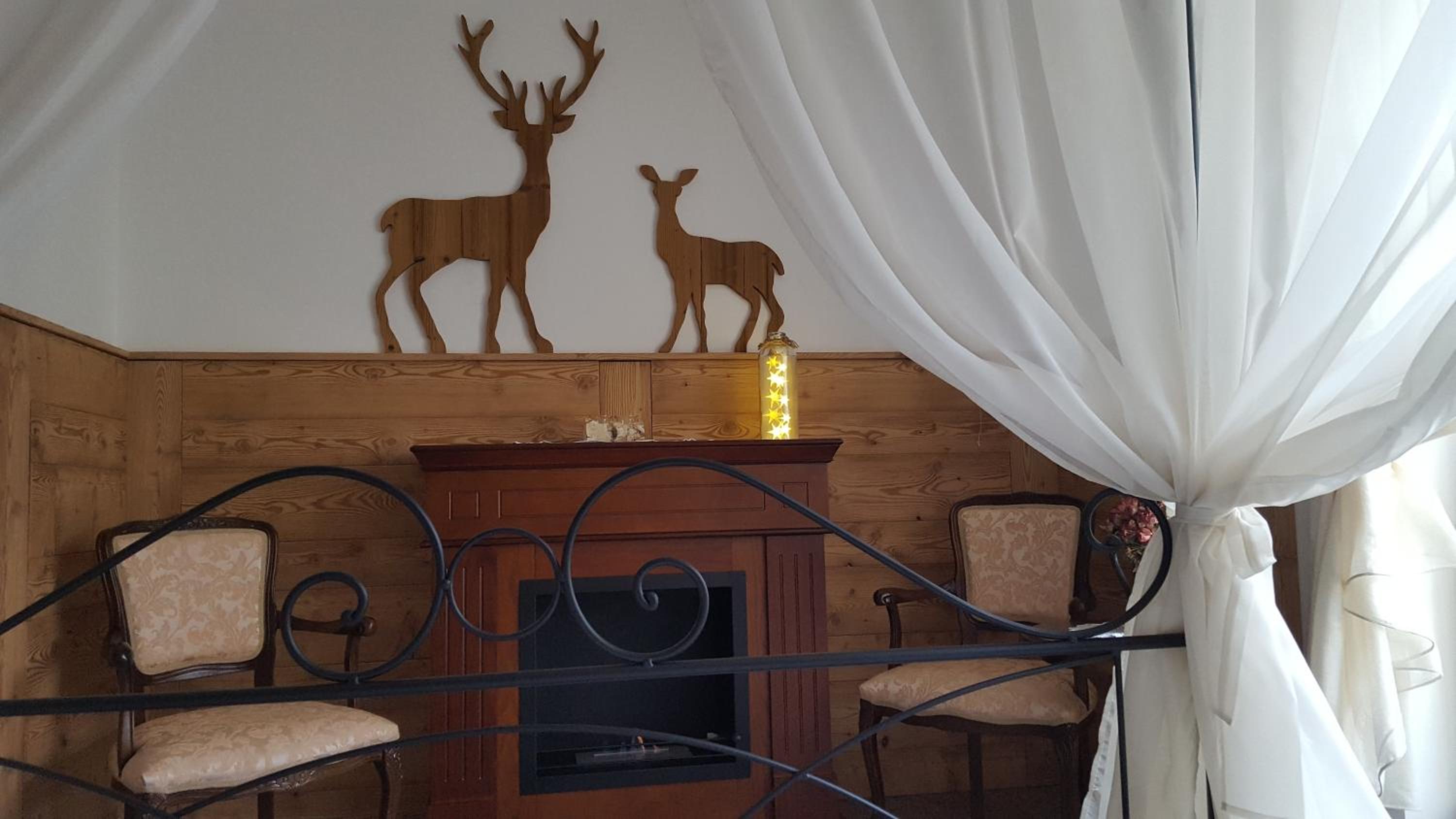 Deluxe Double Room with Castle View - Photo 10