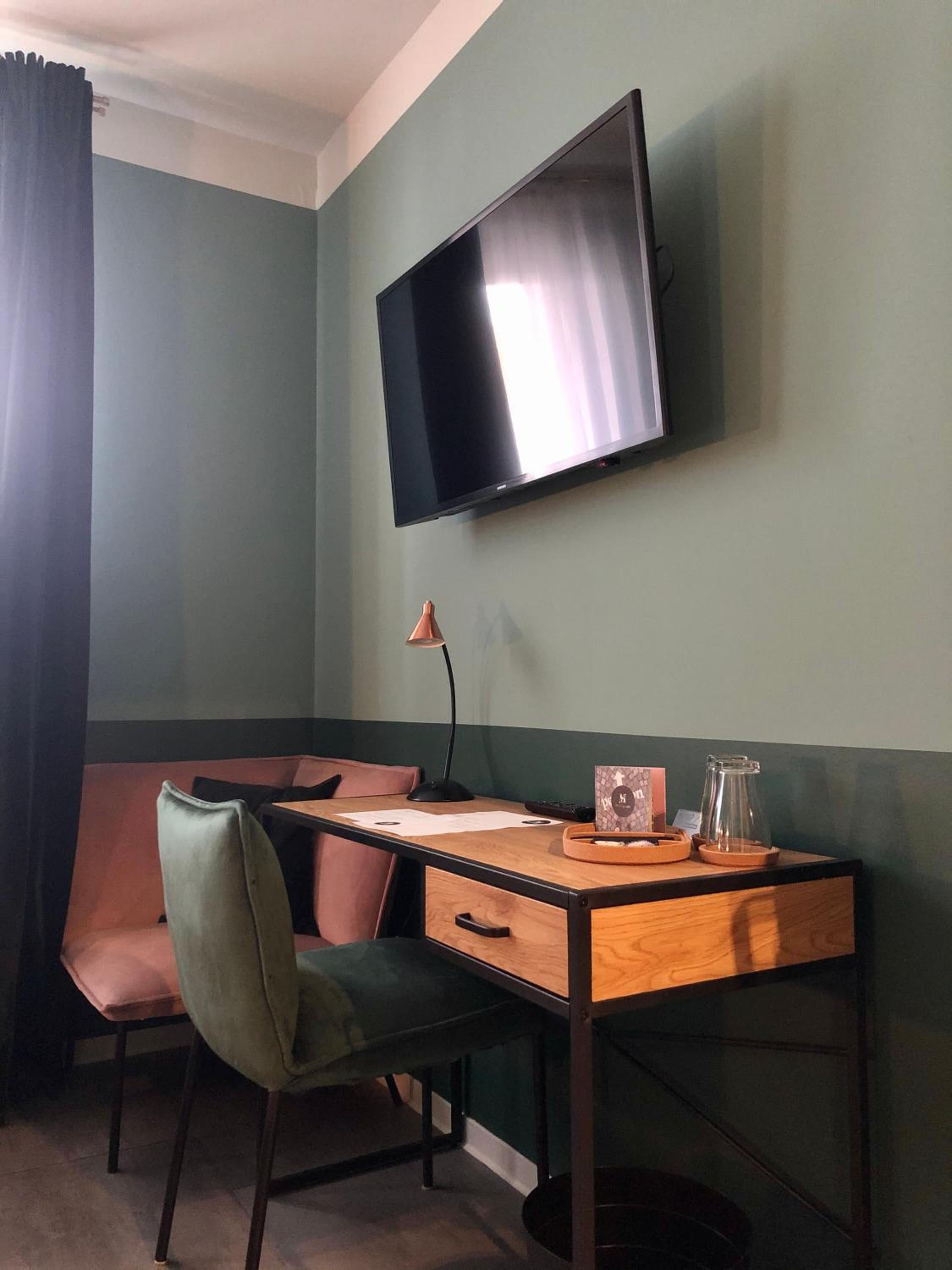 Double Room - Photo 7