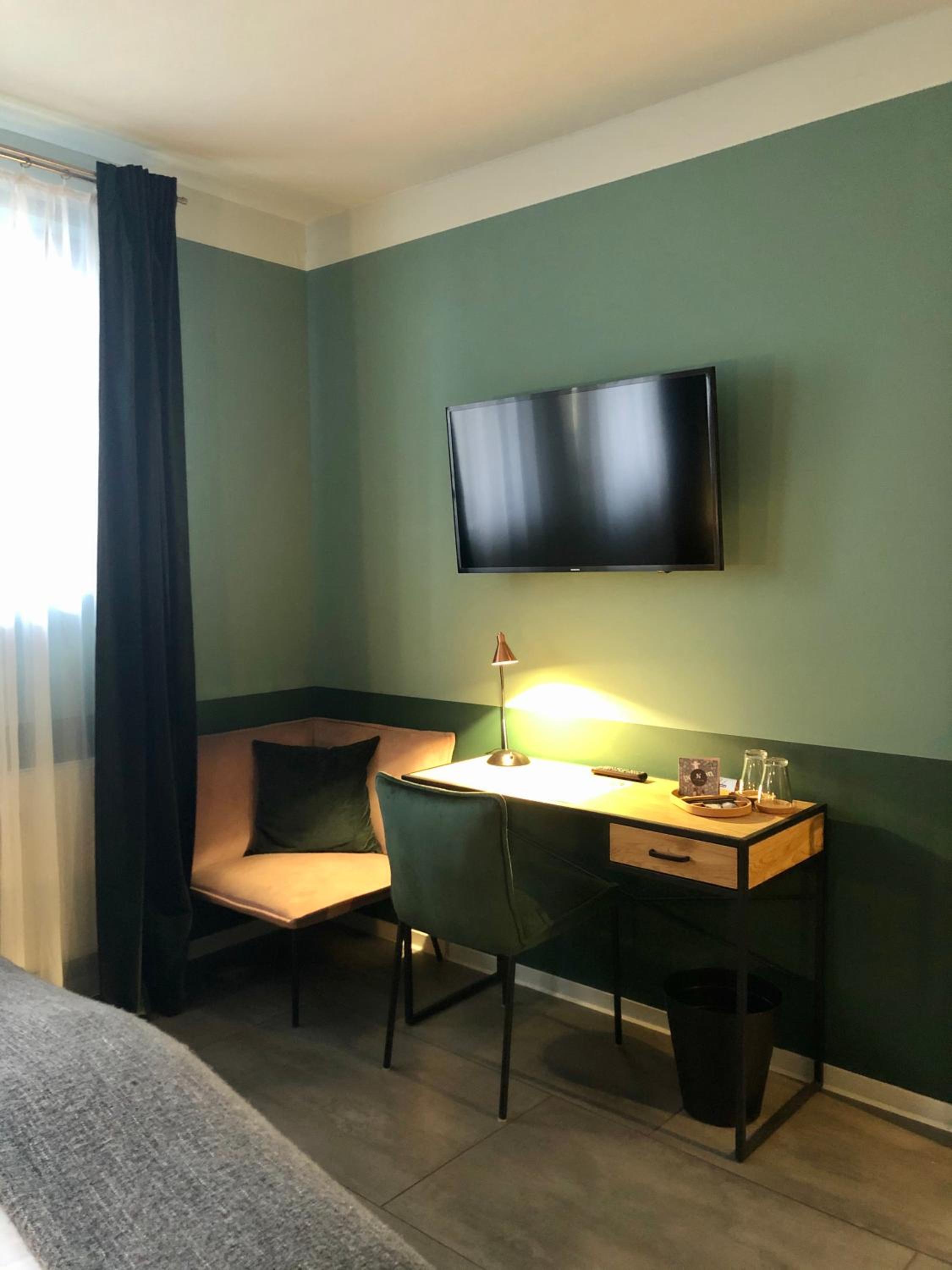 Double Room - Photo 5