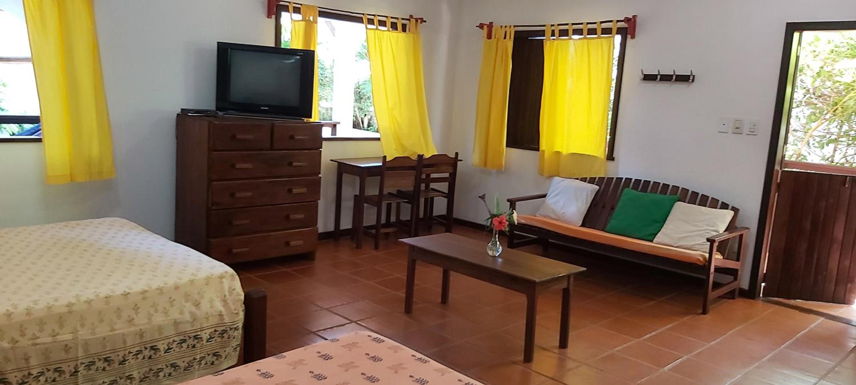 Family Room - Photo 15
