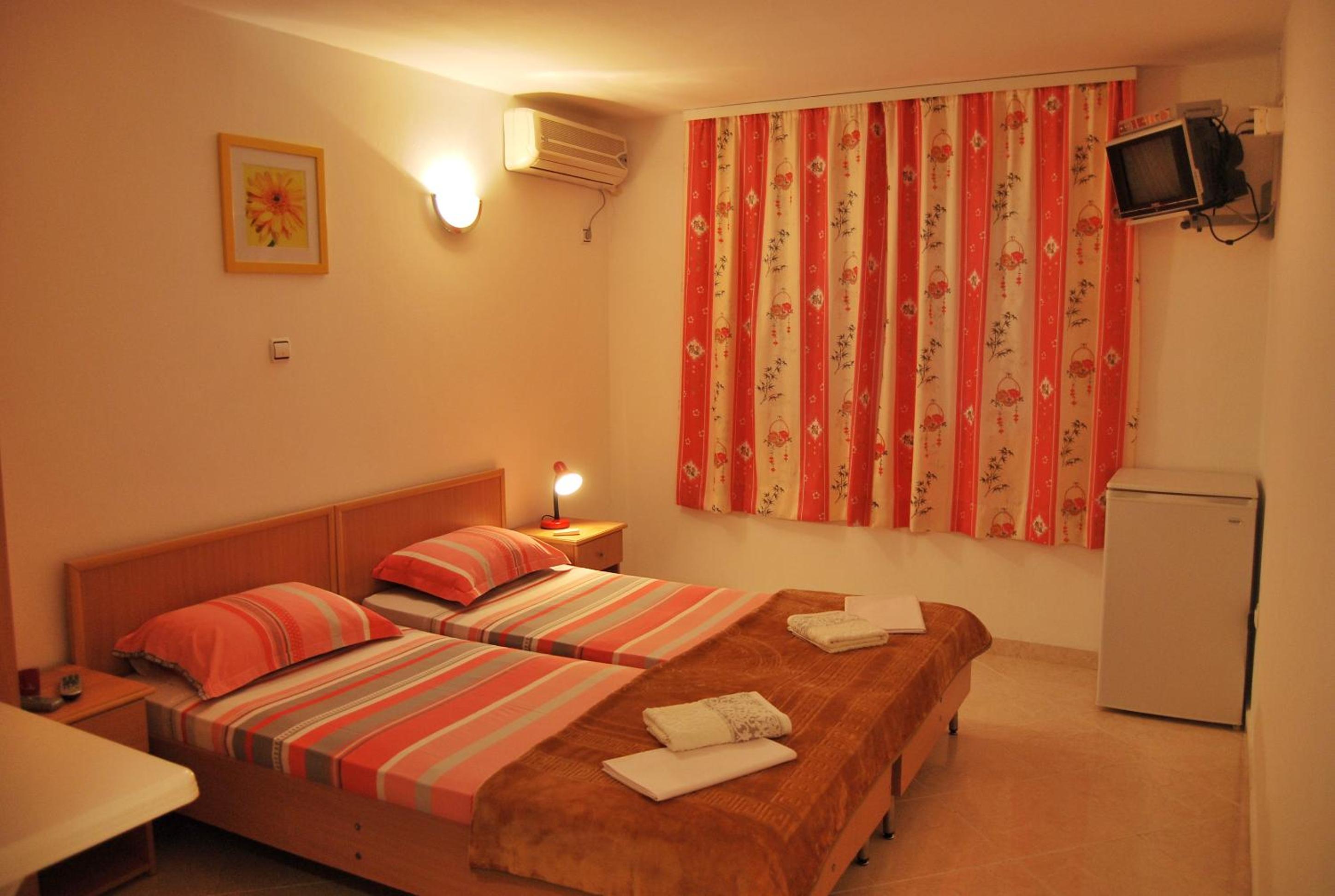 Studio with Balcony and Sea View (2 Adults) photo 3