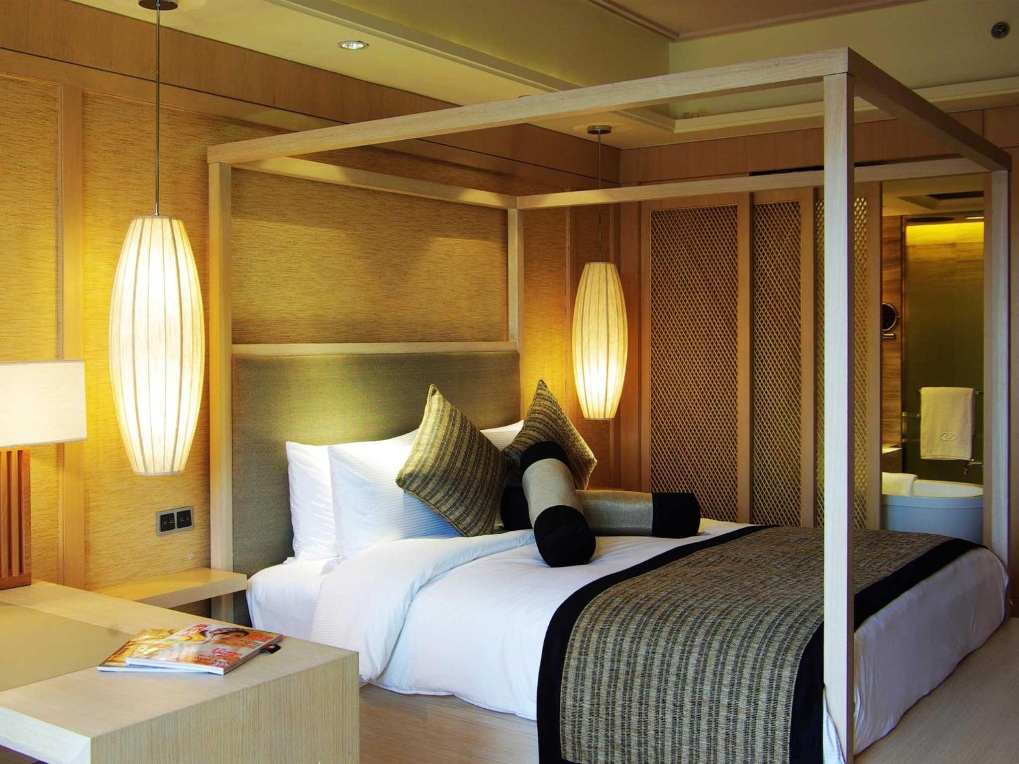 Club Room With Executive Lounge Access photo 1