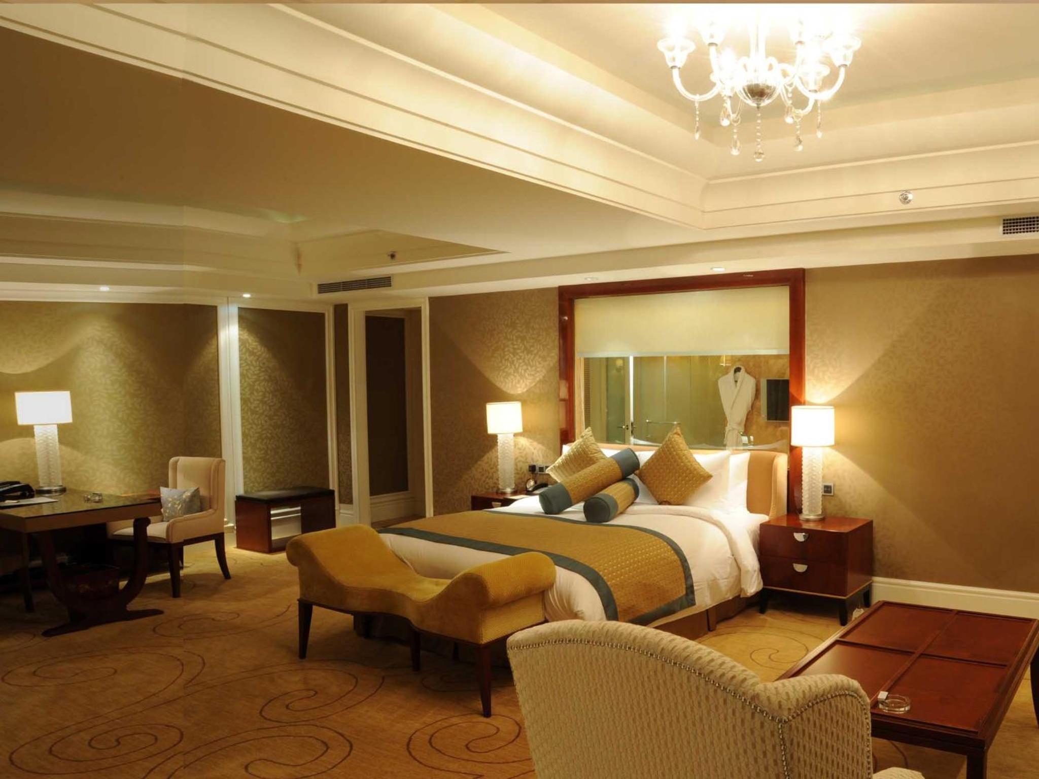Luxury King Room With Beach View photo 2