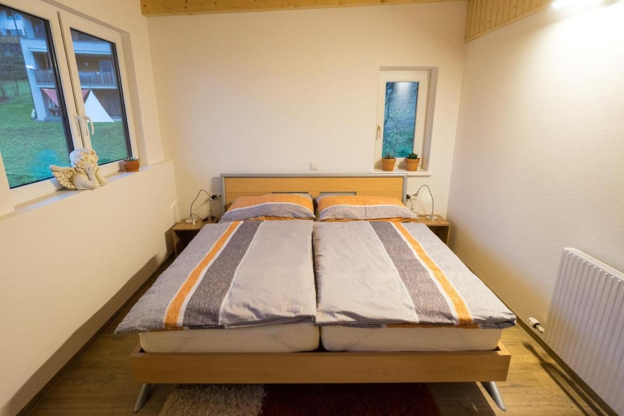 One-Bedroom Apartment photo 3