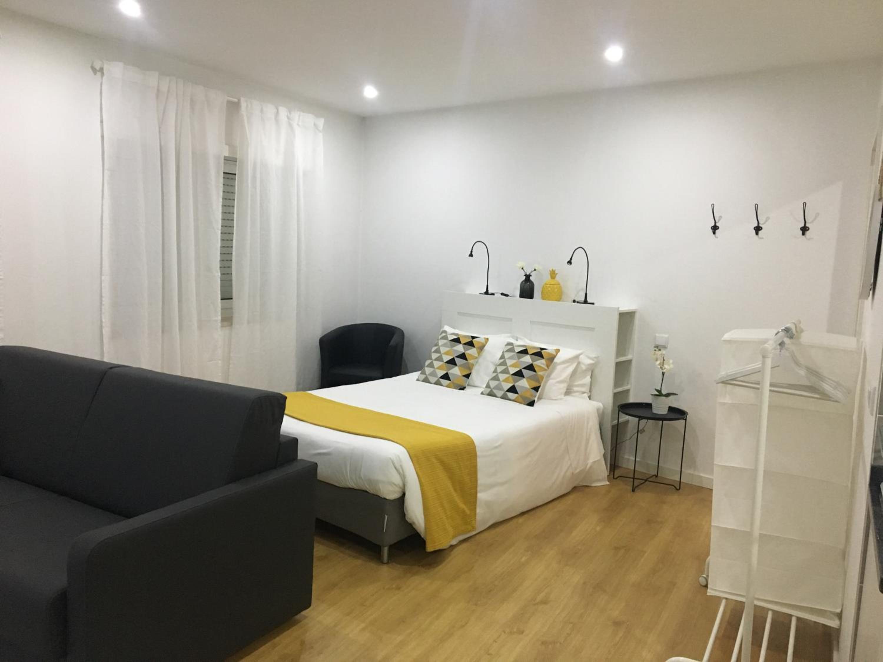 Studio Apartment