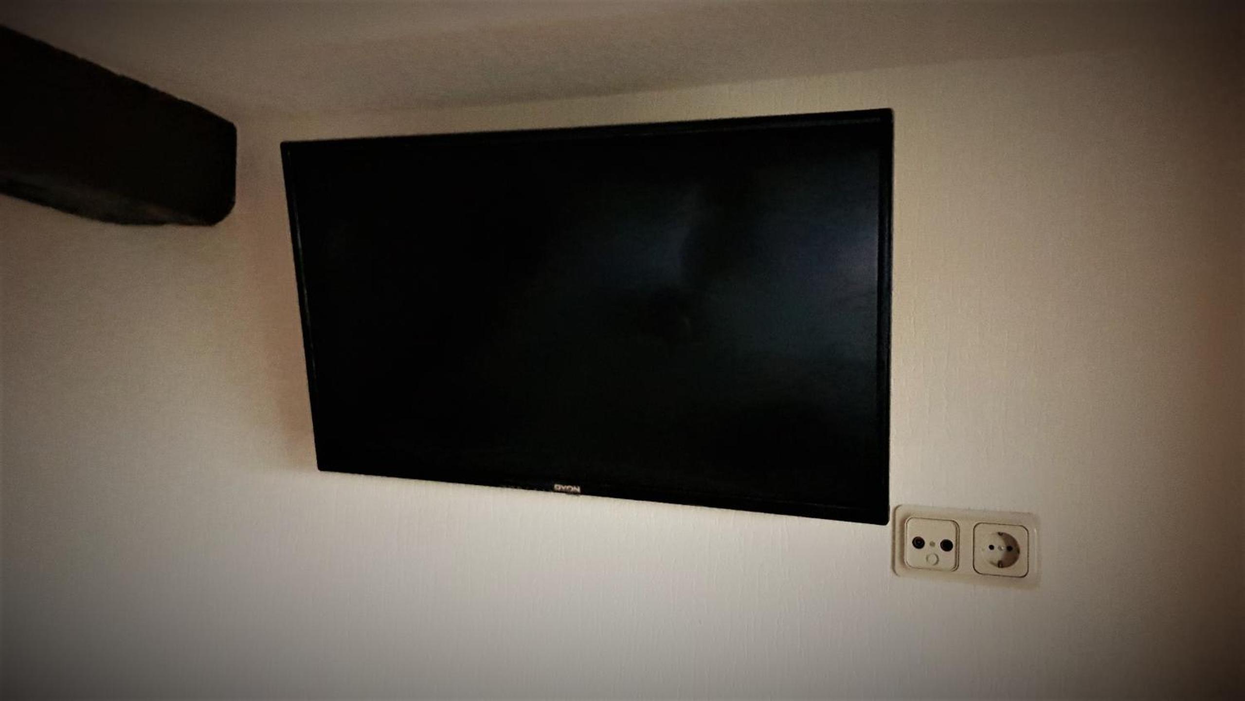 Double Room - Photo 5