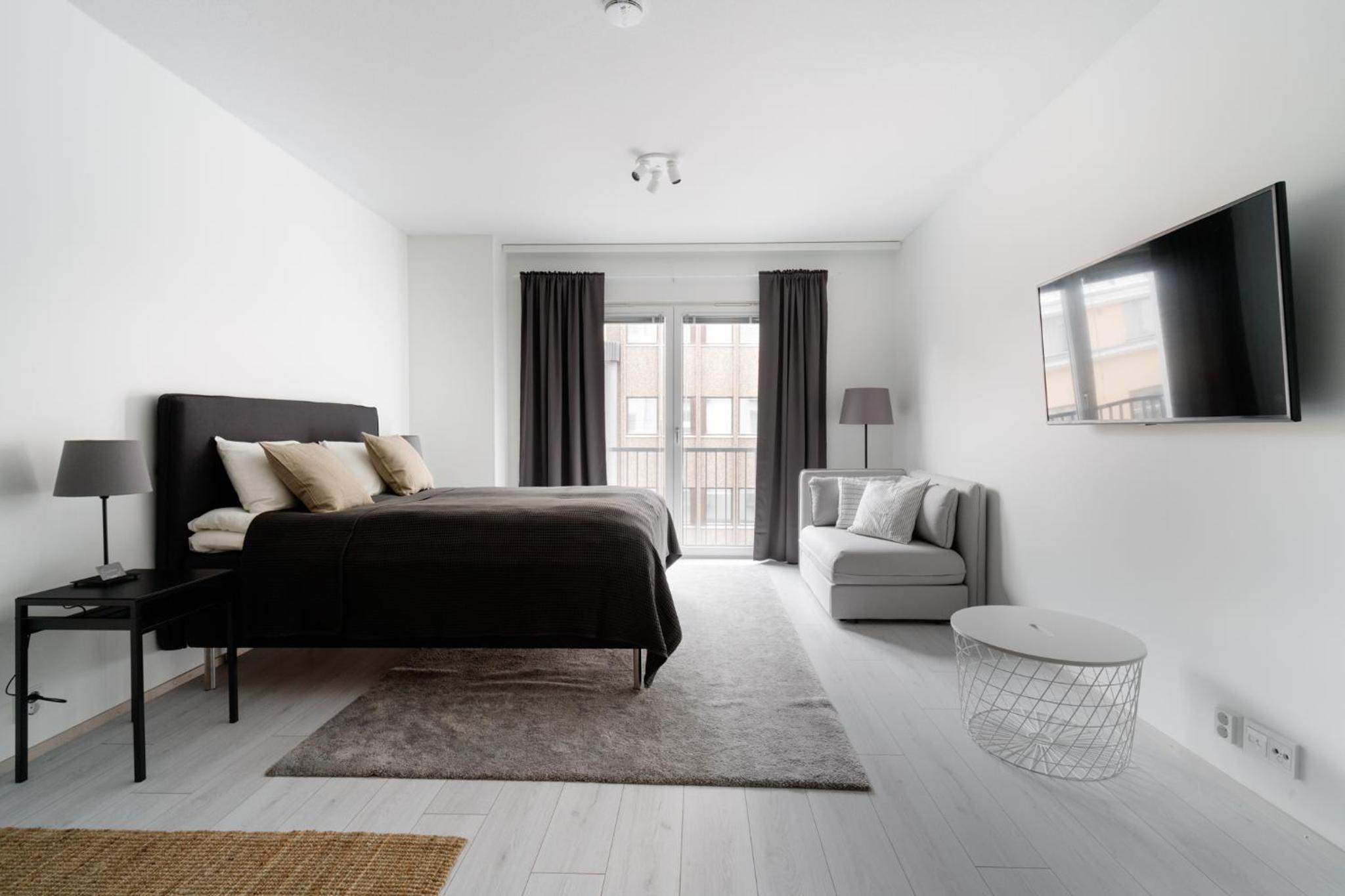 One-Bedroom Apartment - Photo 1