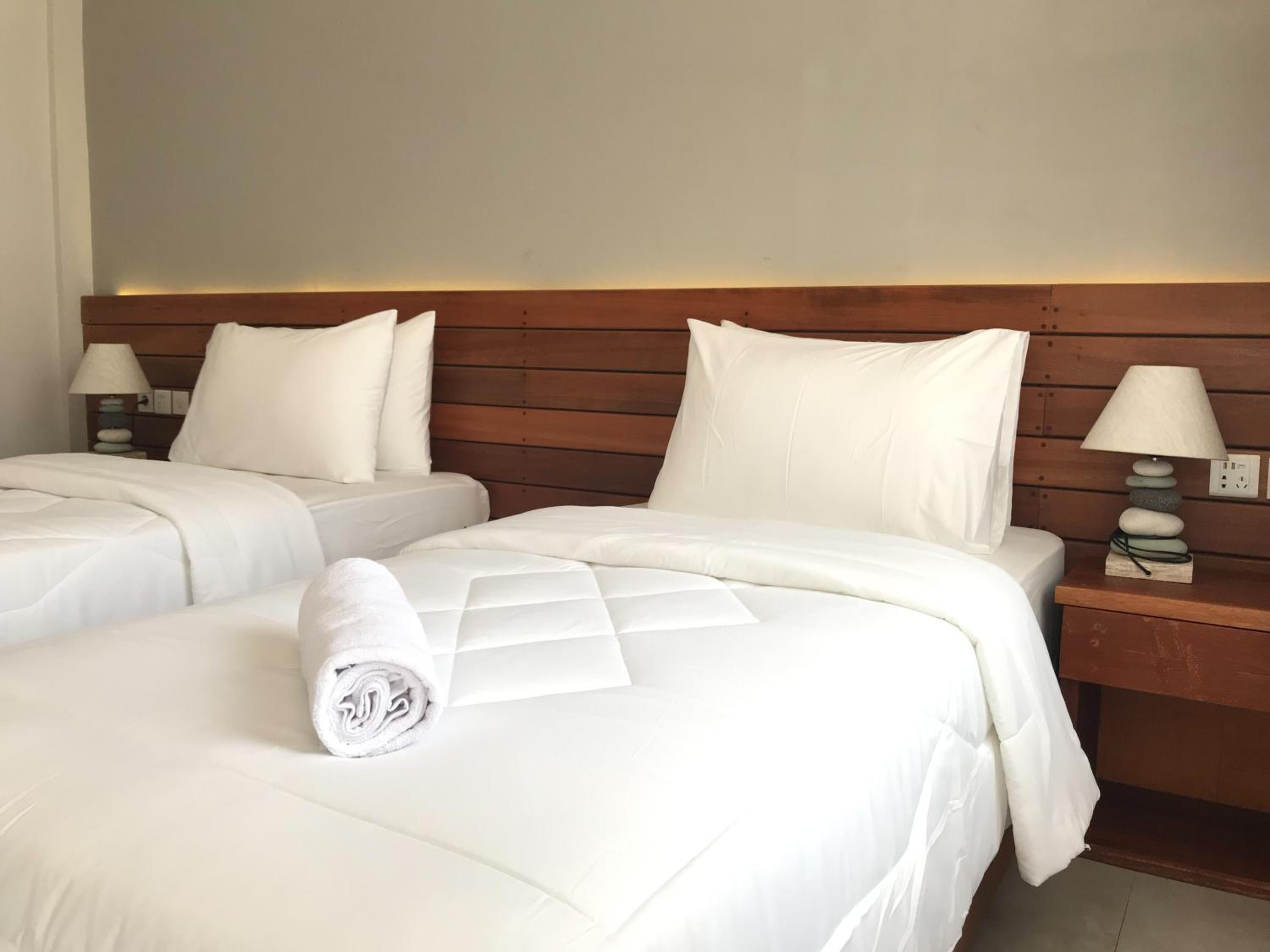 Deluxe Double or Twin Room with Pool Access - Photo 5