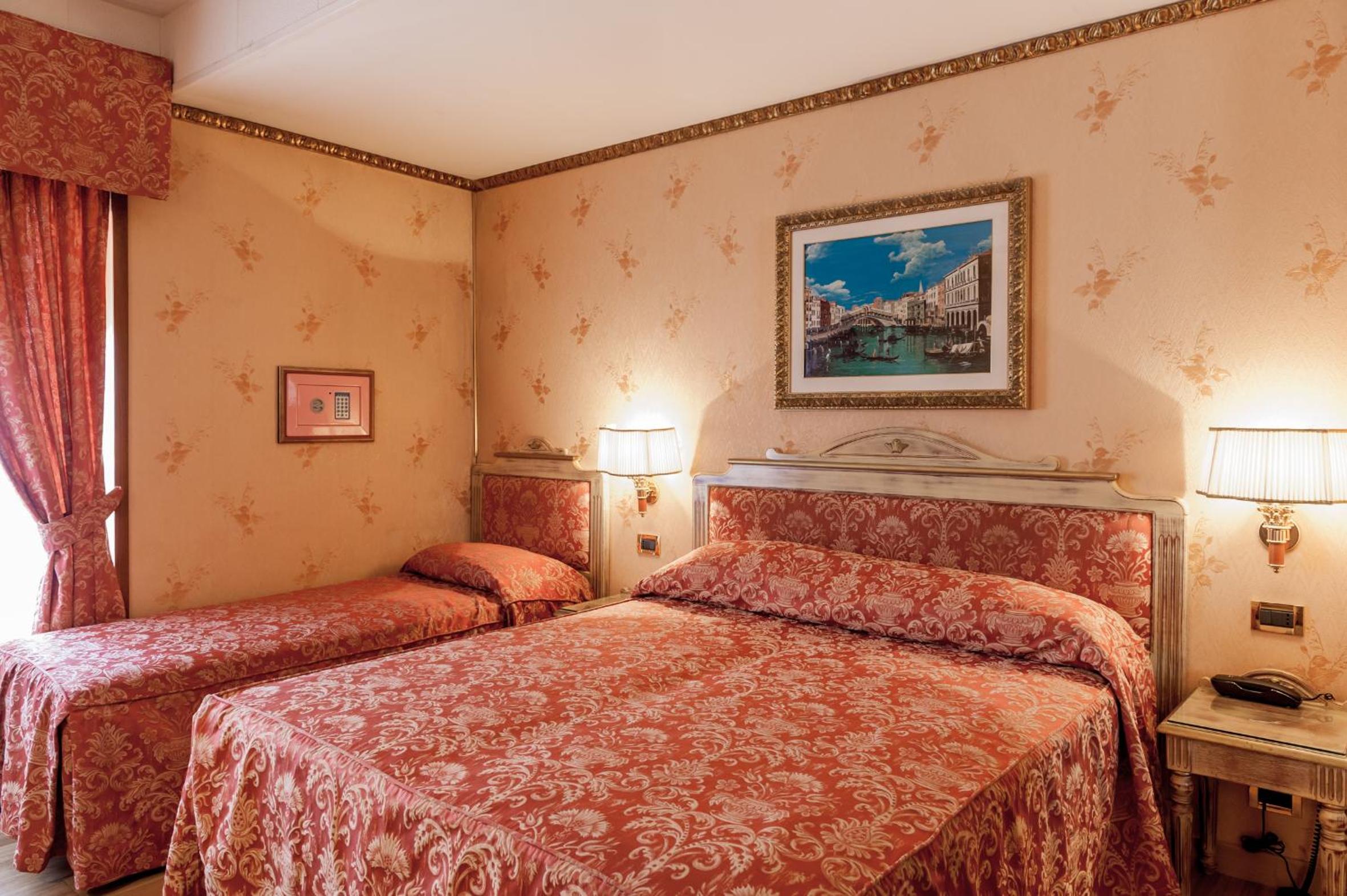 Triple room