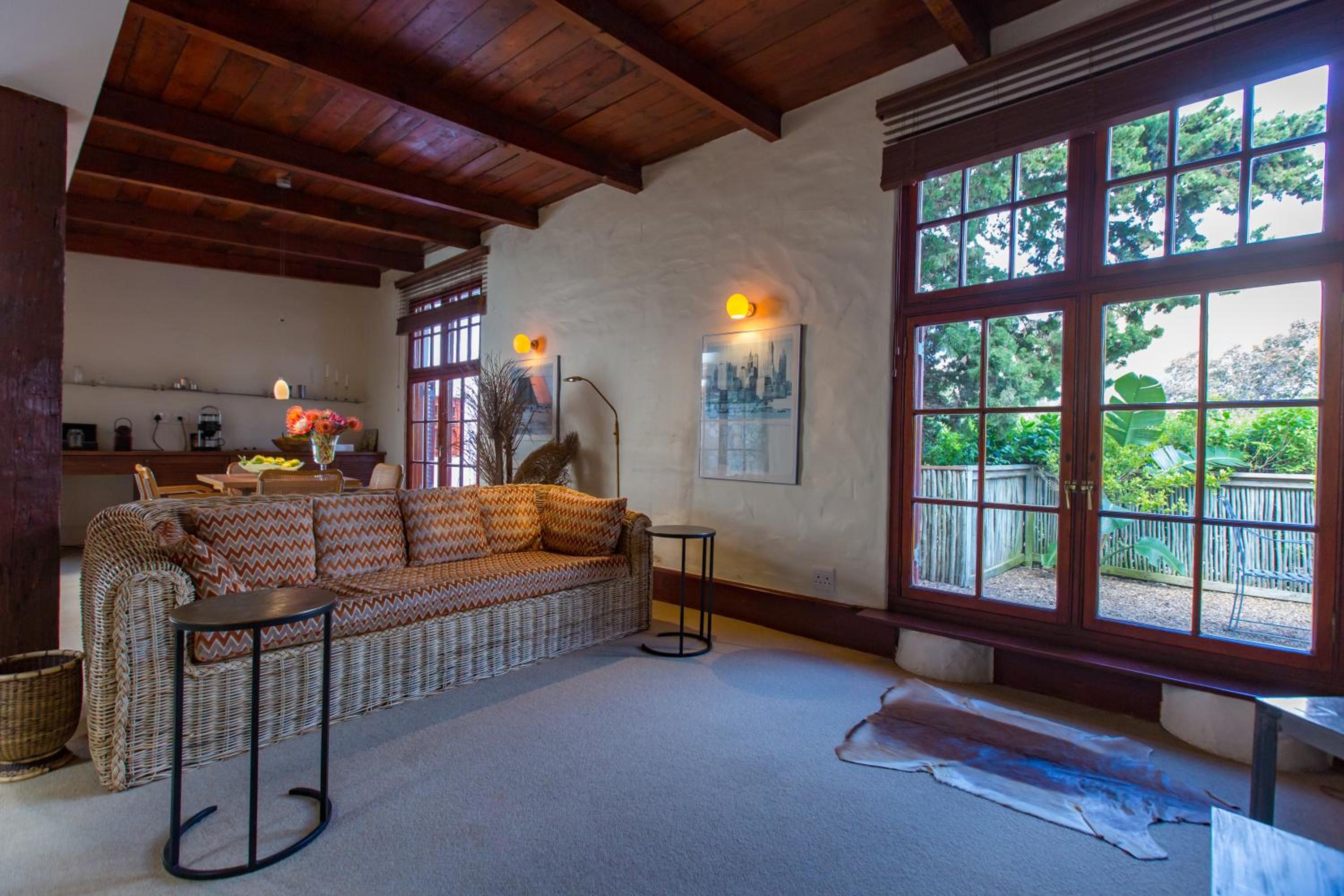 Deluxe Suite with Terrace photo 3