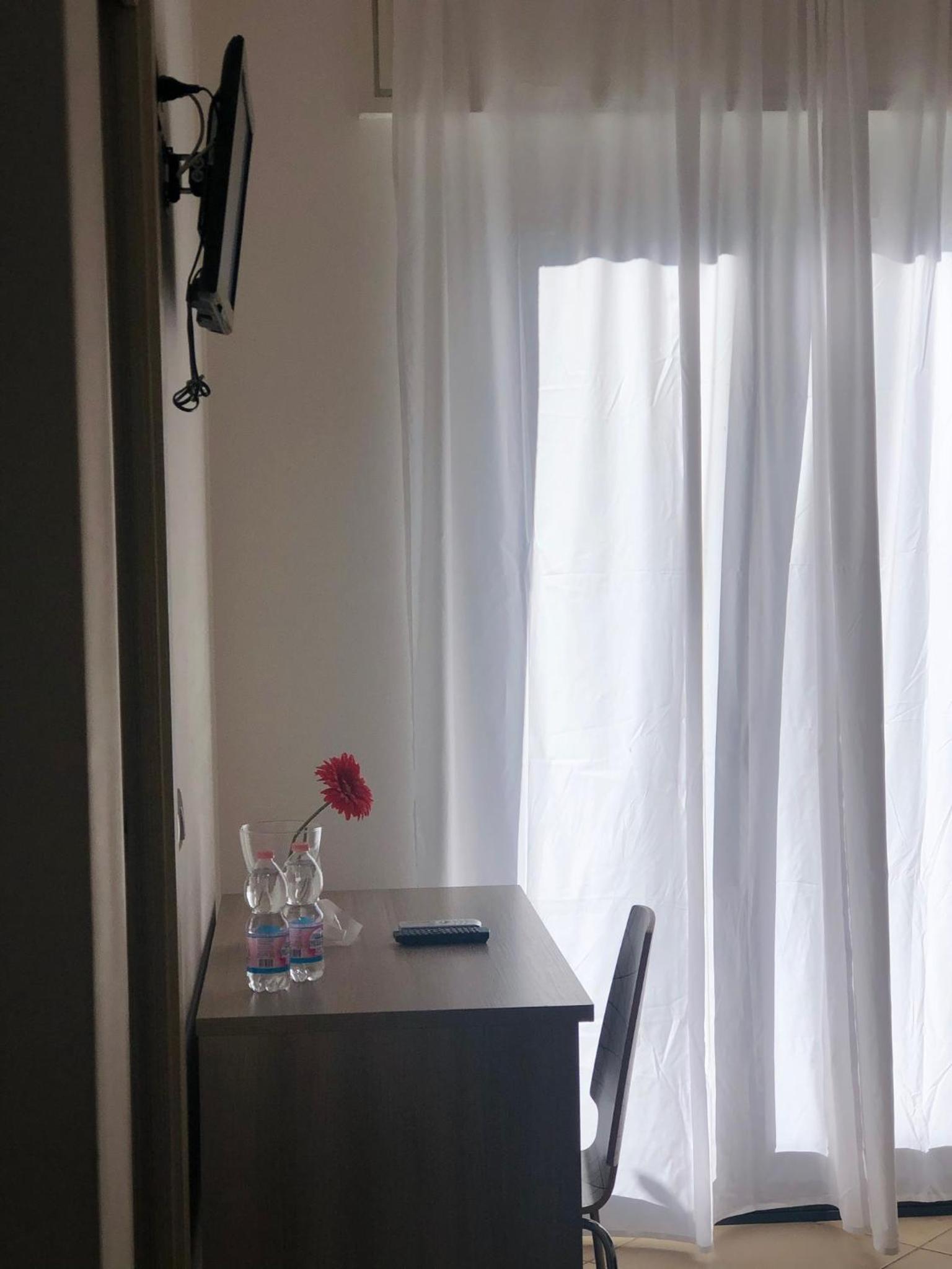 Double Room - Photo 15