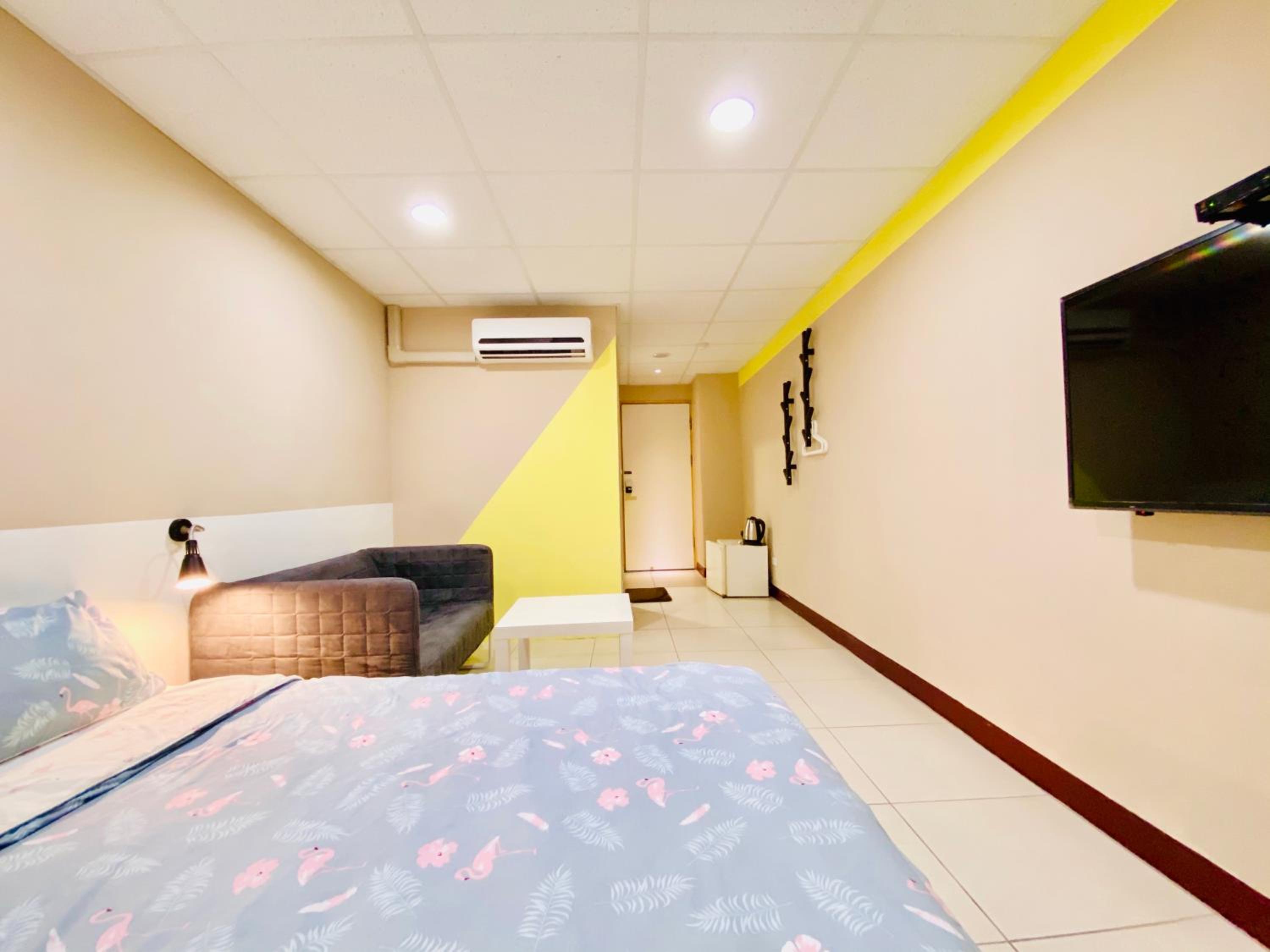 Double Room - Photo 6