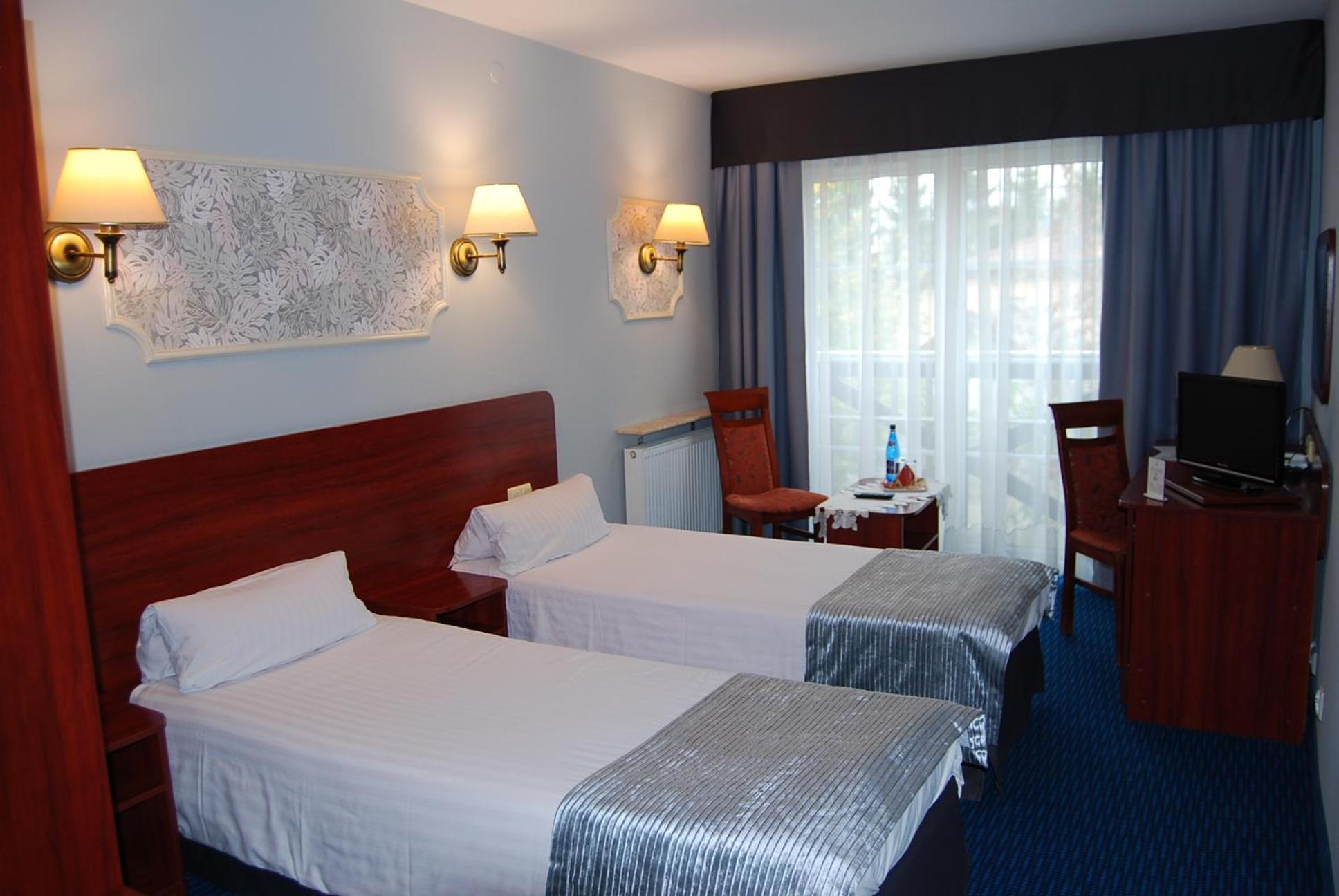 Twin Room - Photo 5