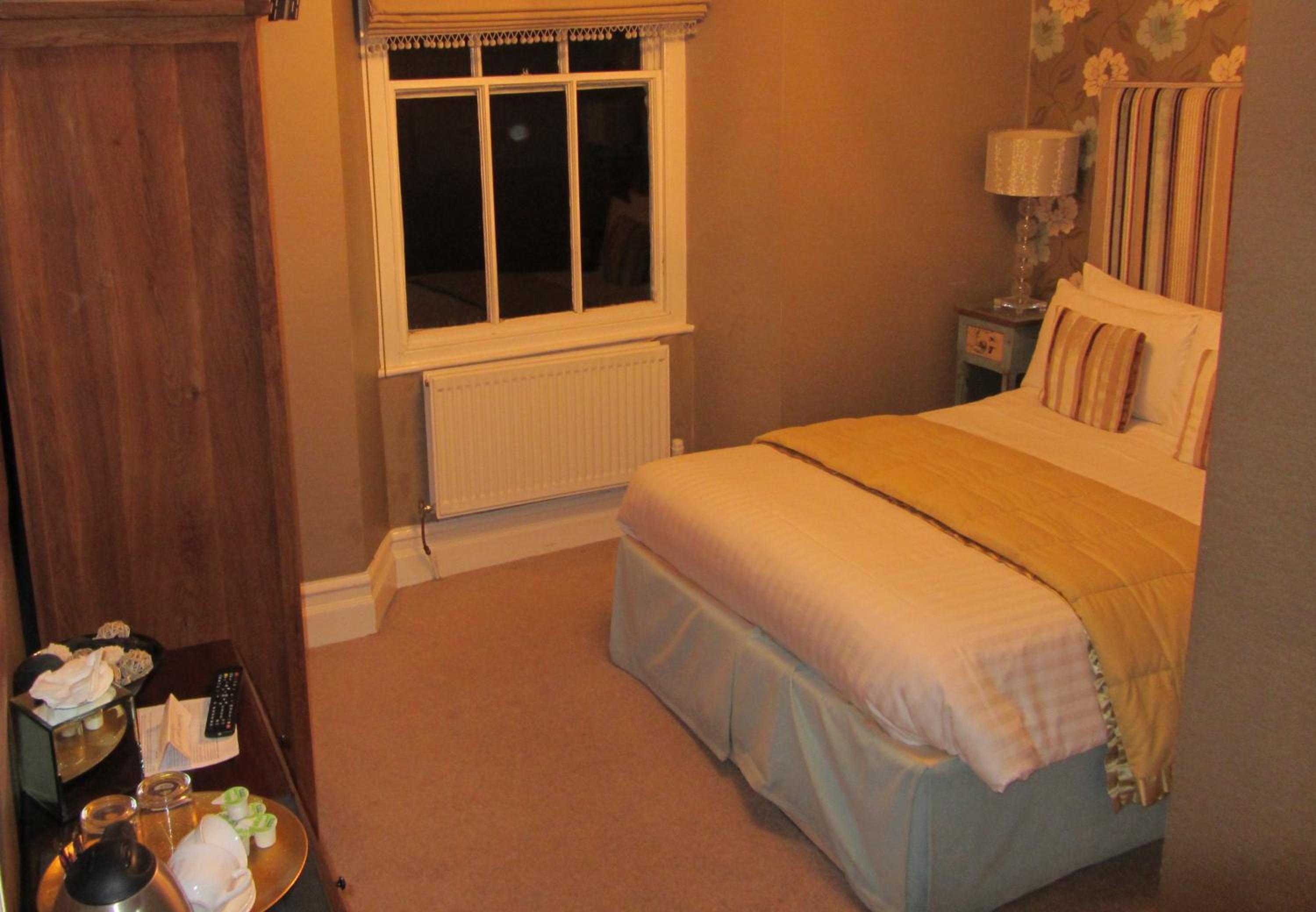 Standard Double Room with Shower photo 3