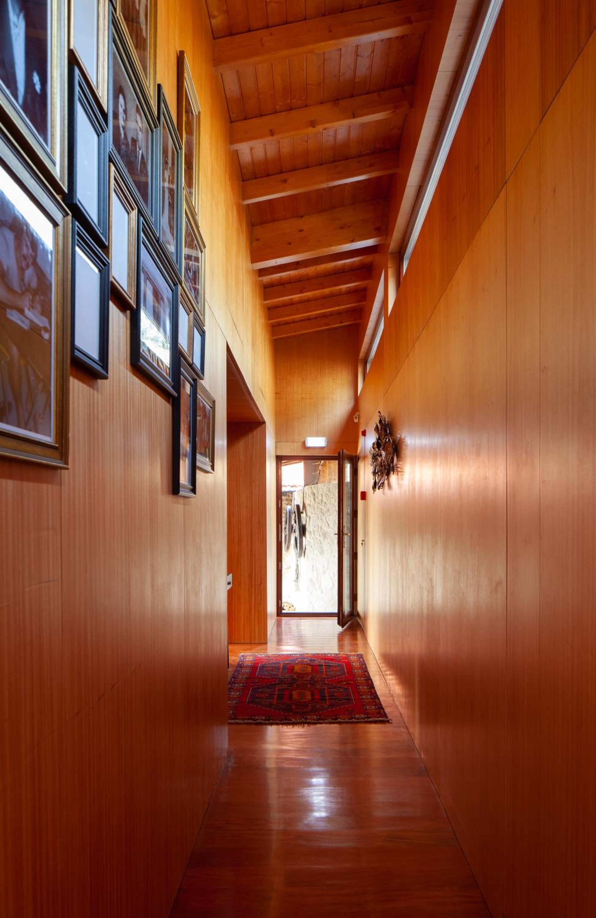 Four-Bedroom House photo 3