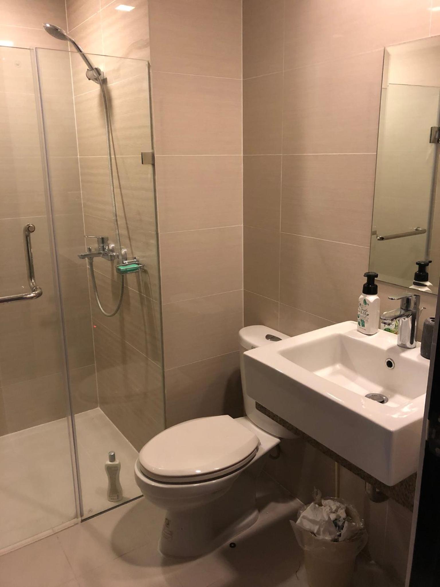 Studio Apartment - Photo 37