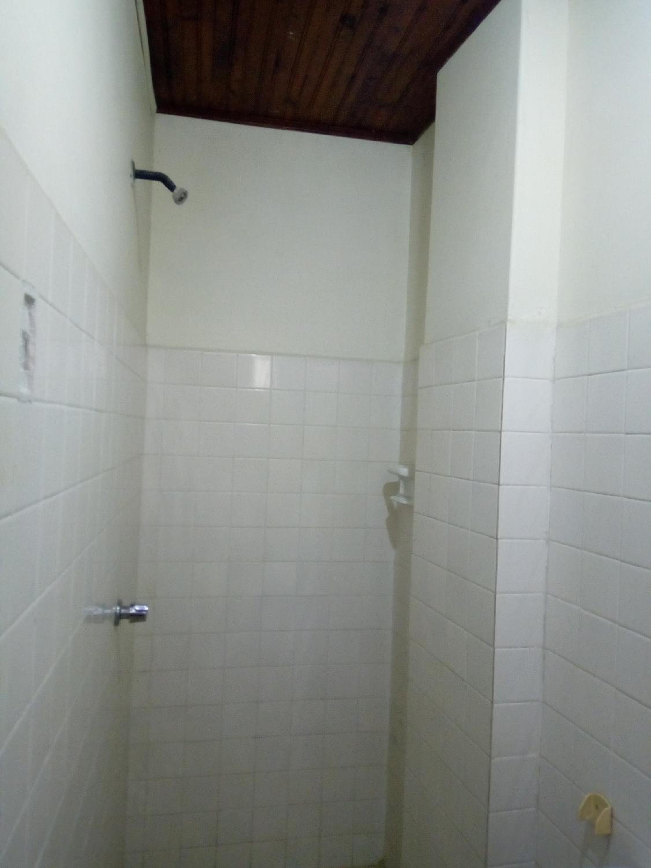 Standard Double Room with Fan - Photo 8