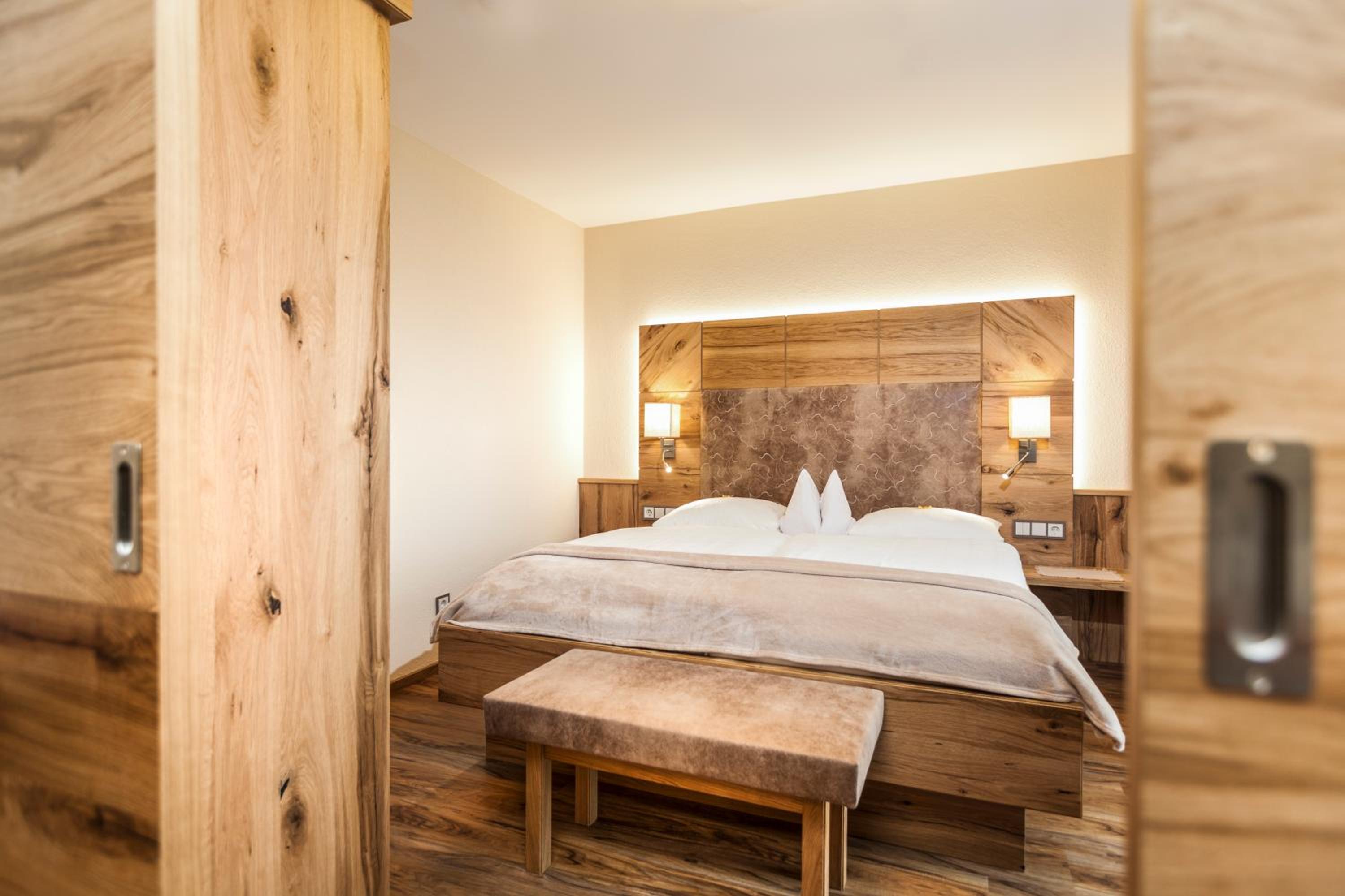 Junior Suite with Balcony photo 2
