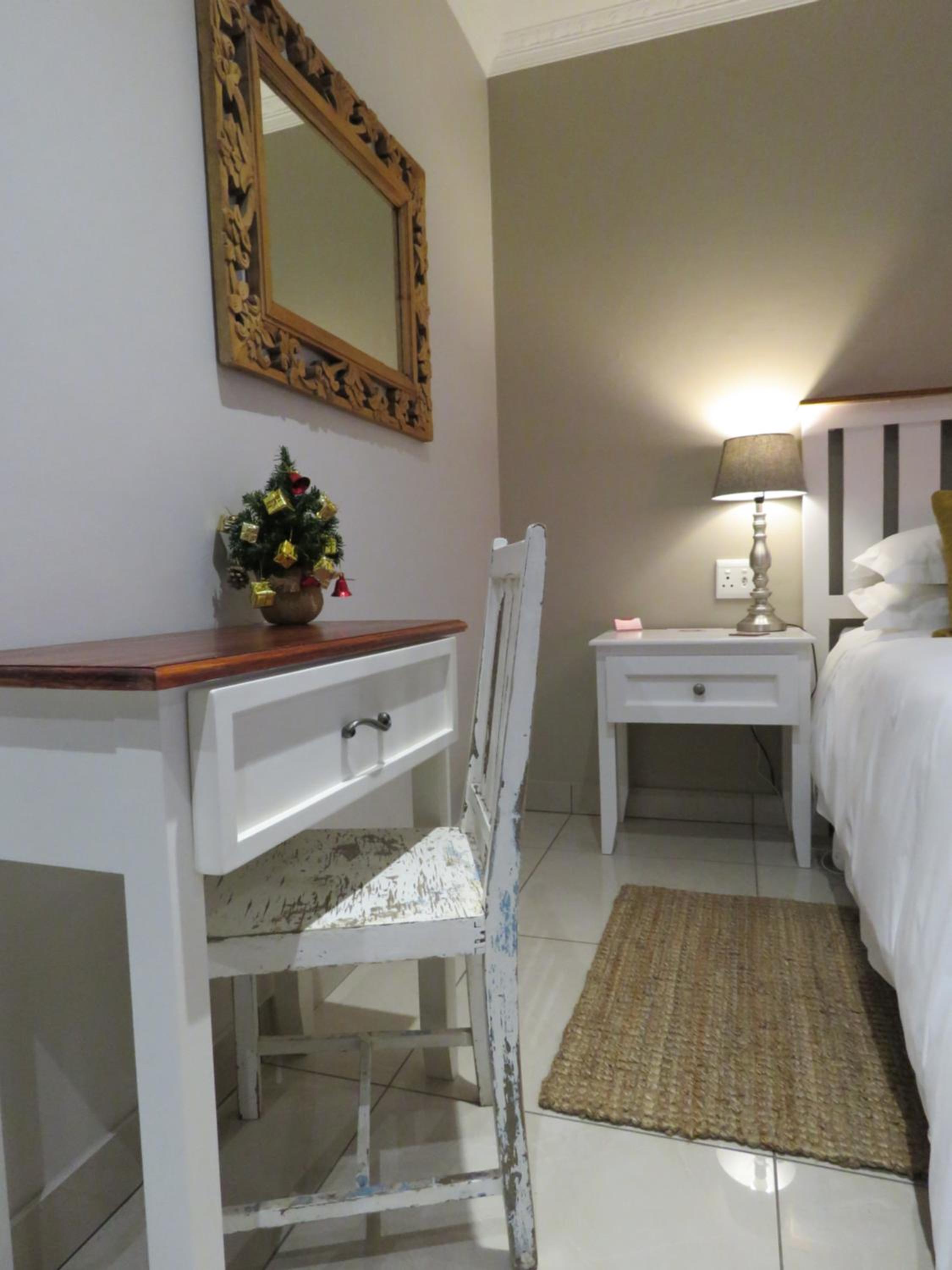 Queen Room - Photo 4