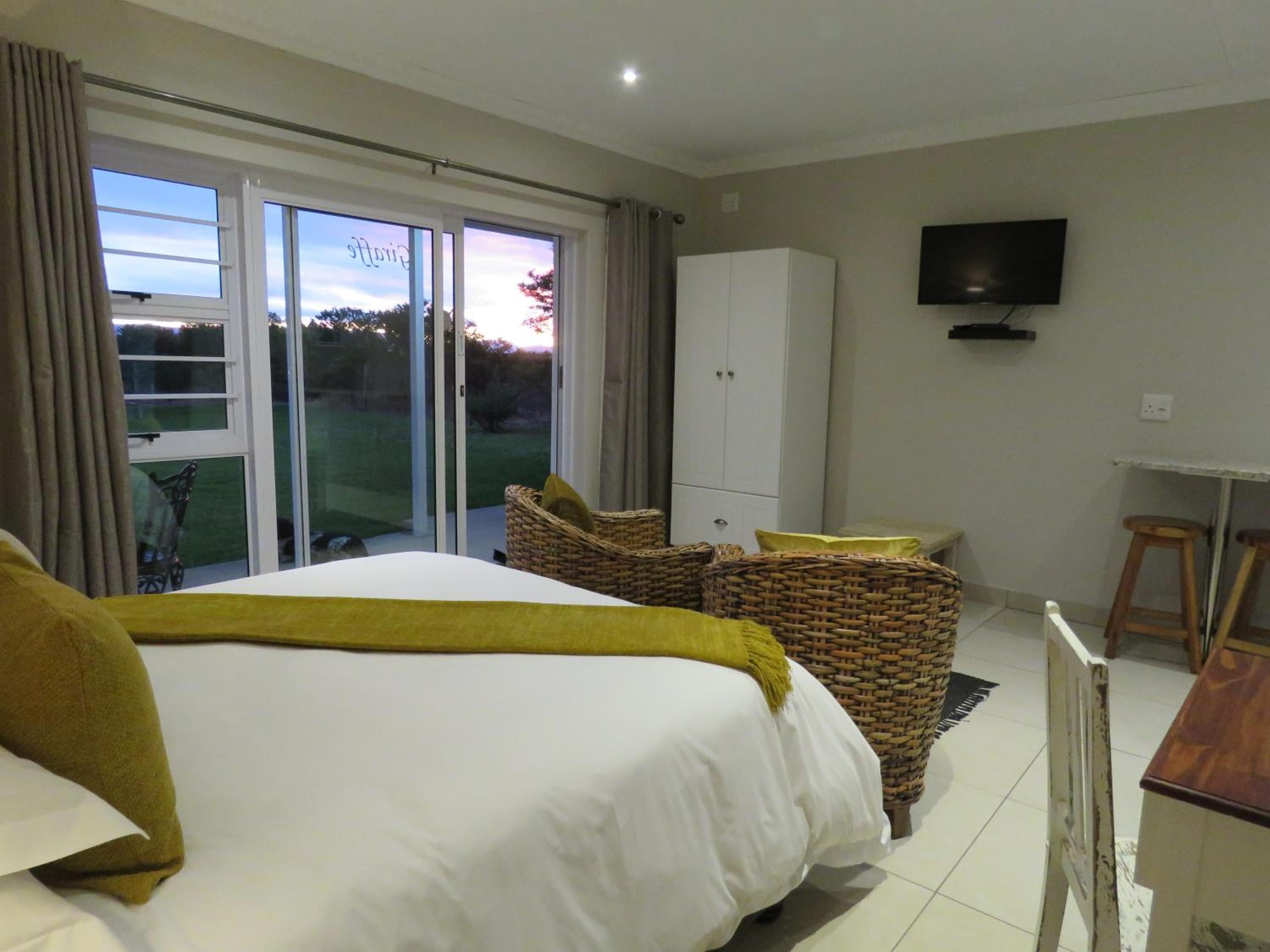Queen Room - Photo 18