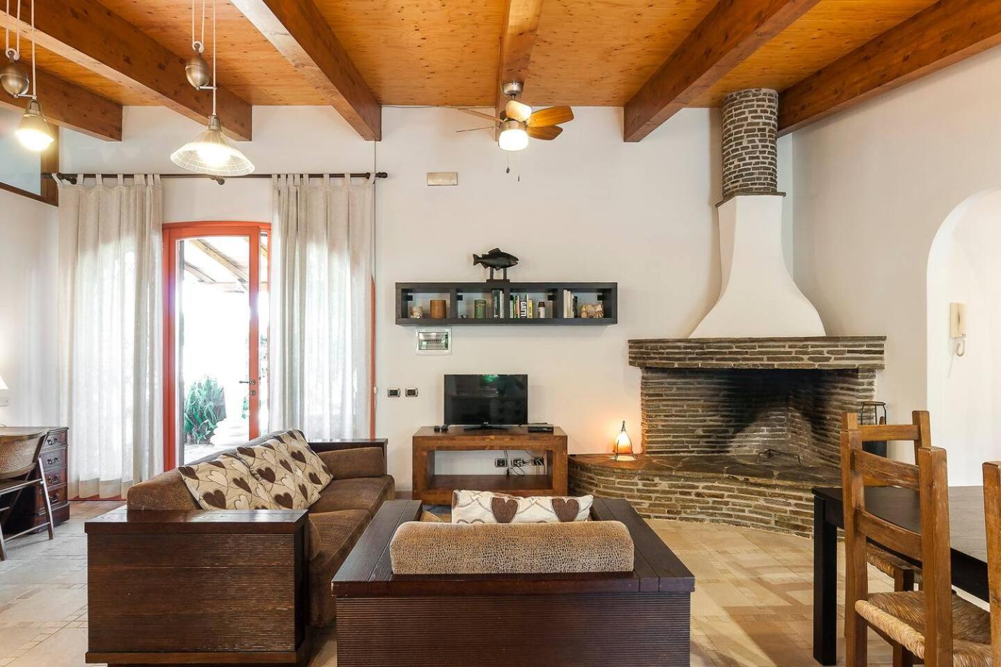 Three-Bedroom Villa photo 1