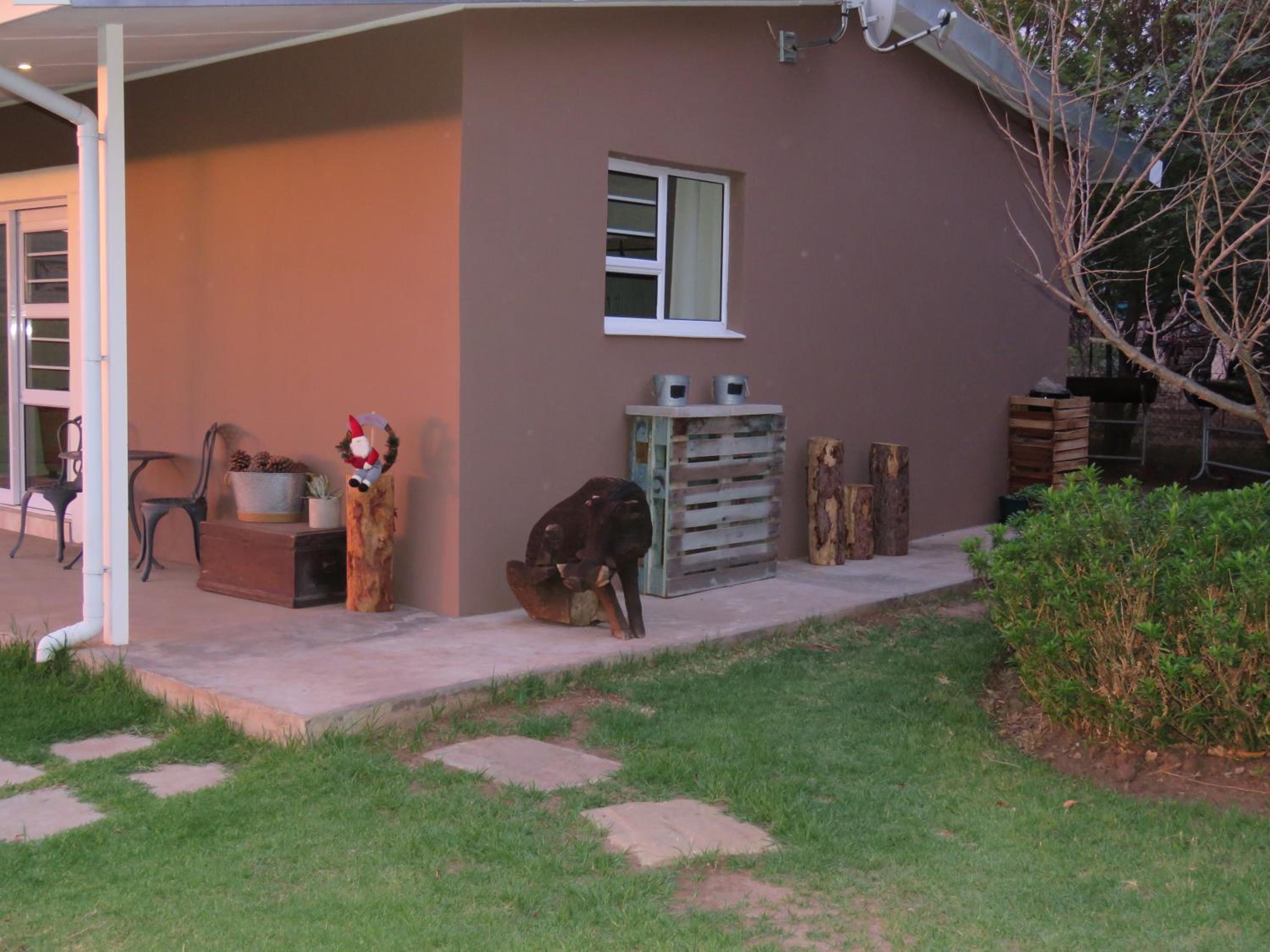 Family Room - Photo 8