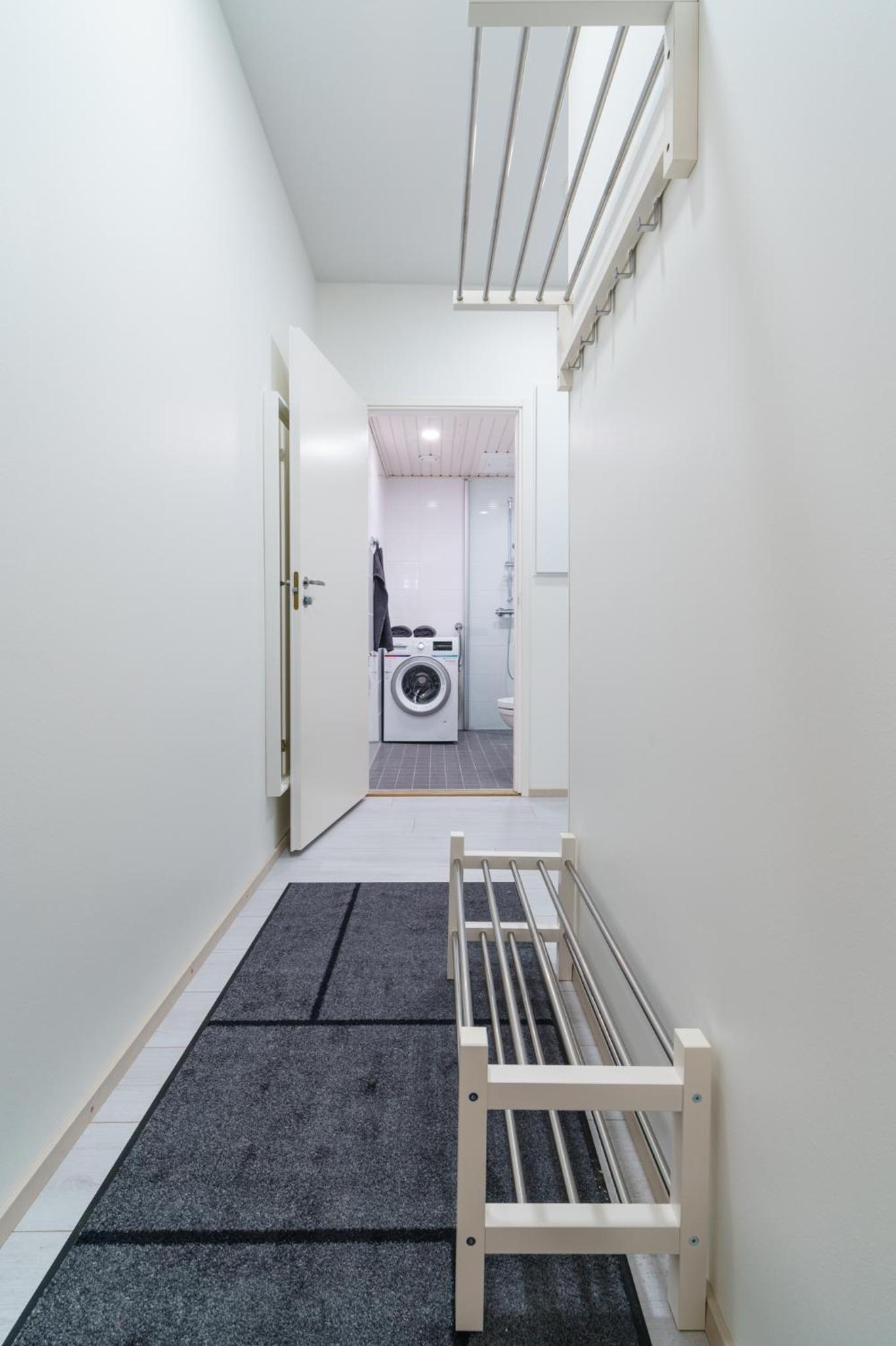 One-Bedroom Apartment - Photo 9
