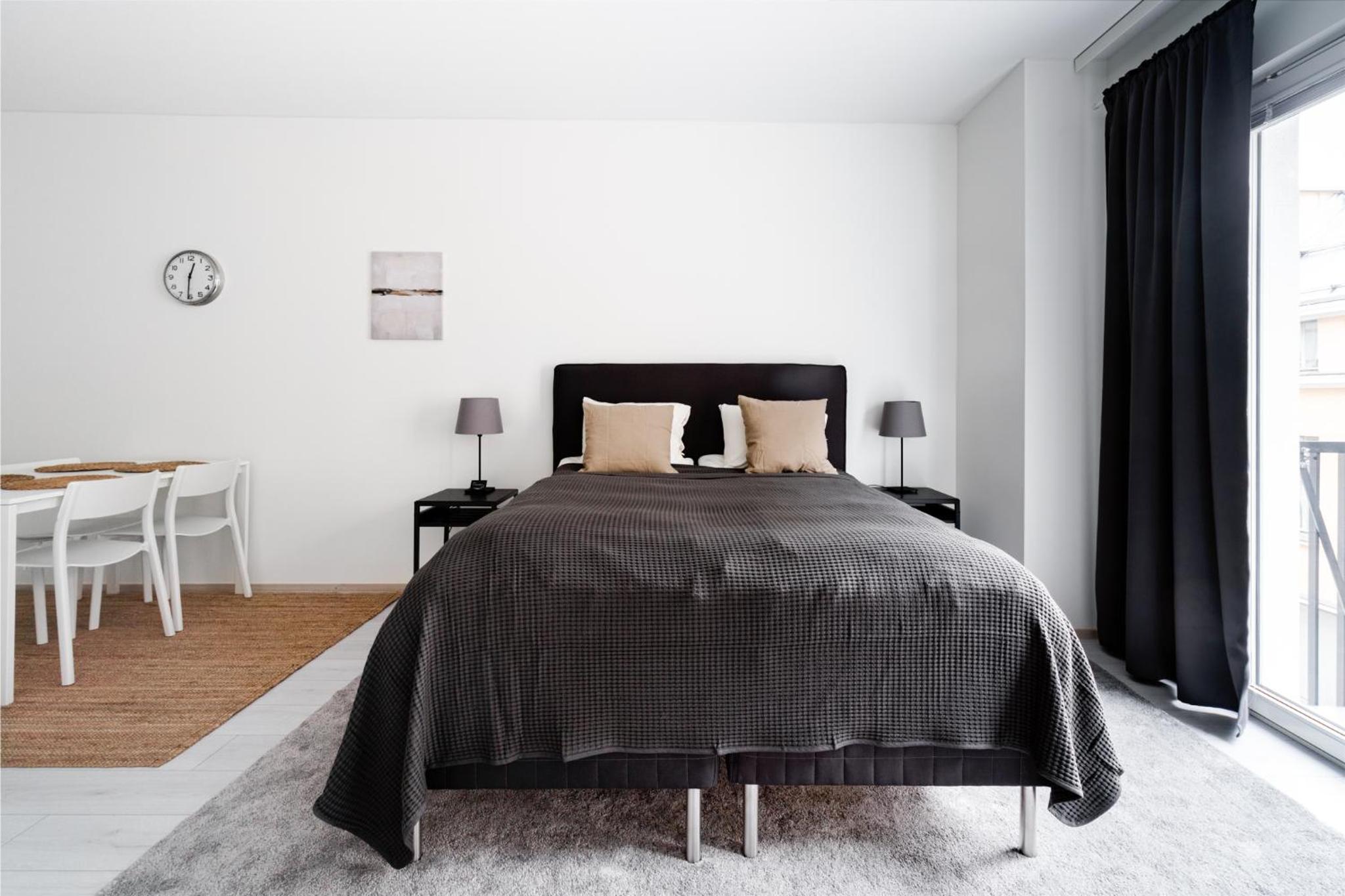 One-Bedroom Apartment - Photo 19