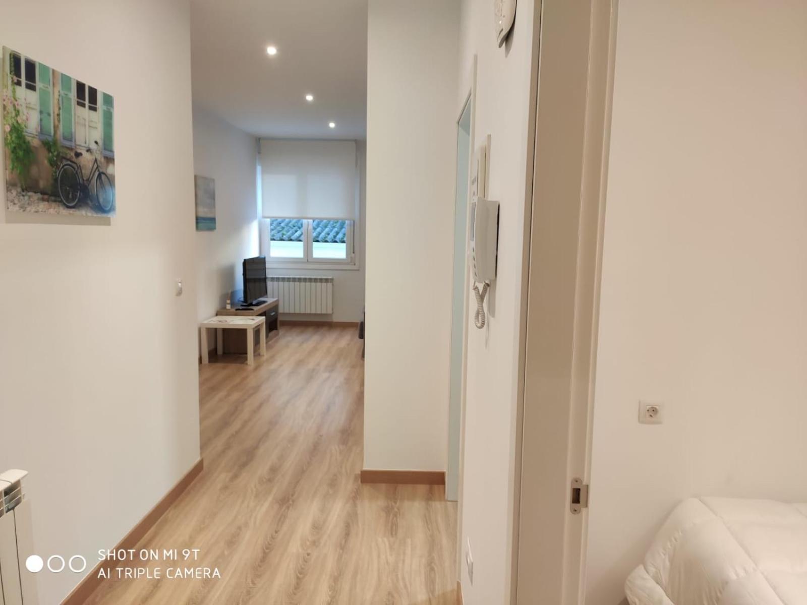 Apartment with Balcony - Photo 11