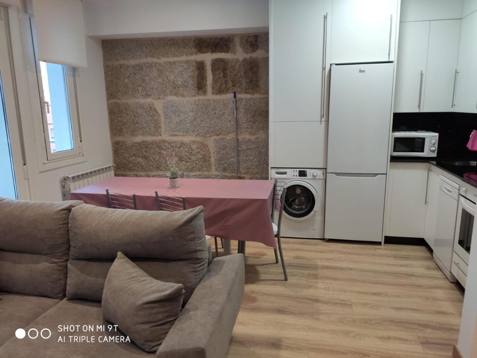 Apartment with Balcony - Photo 2
