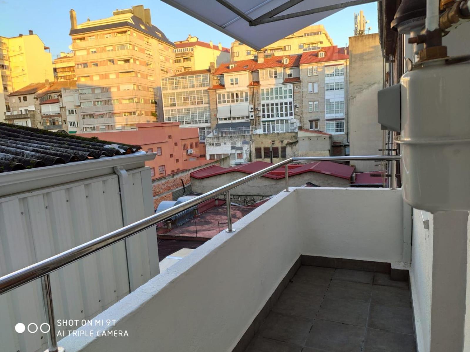 Apartment with Balcony - Photo 5